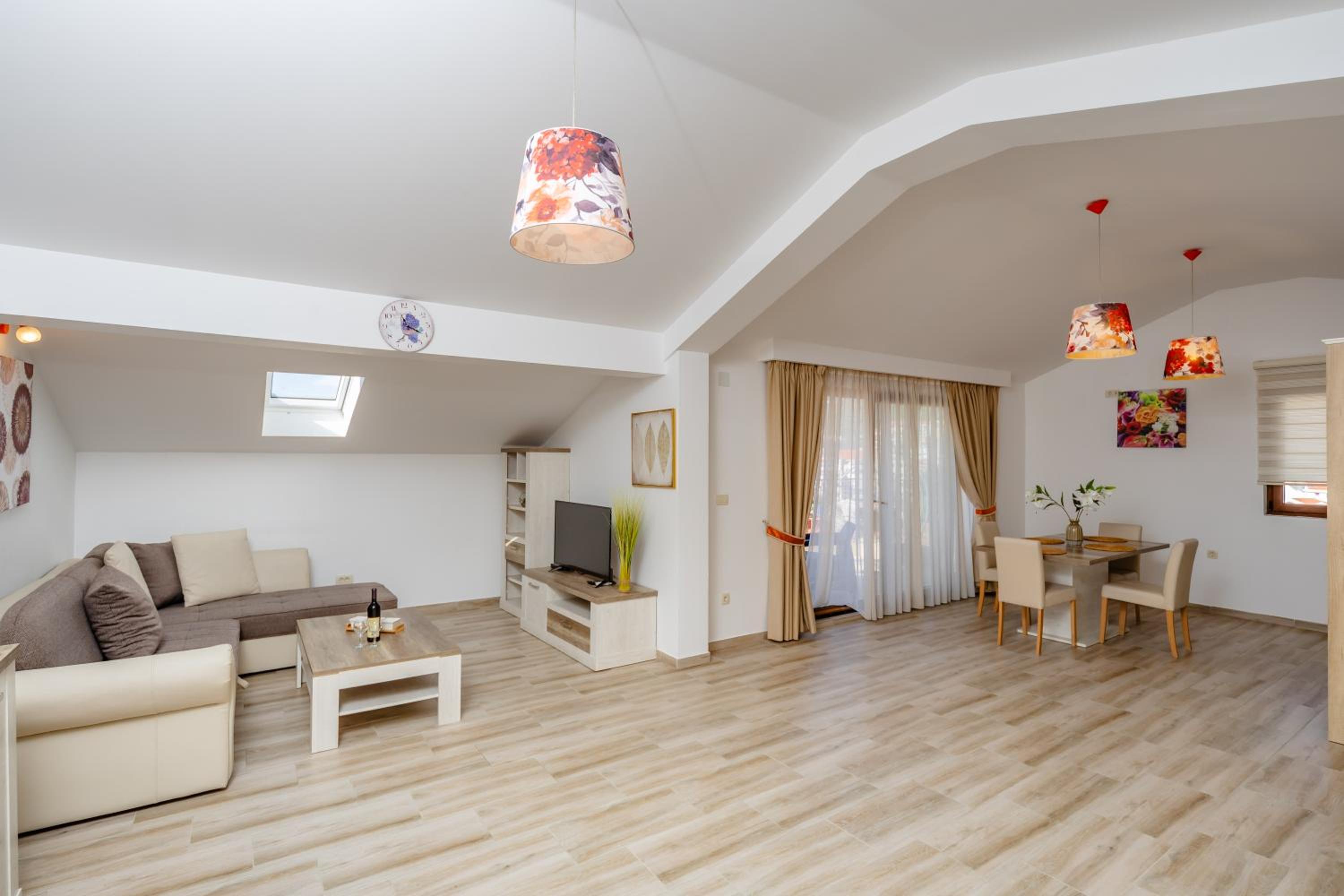 Deluxe Apartment with Side Sea View - Photo 1