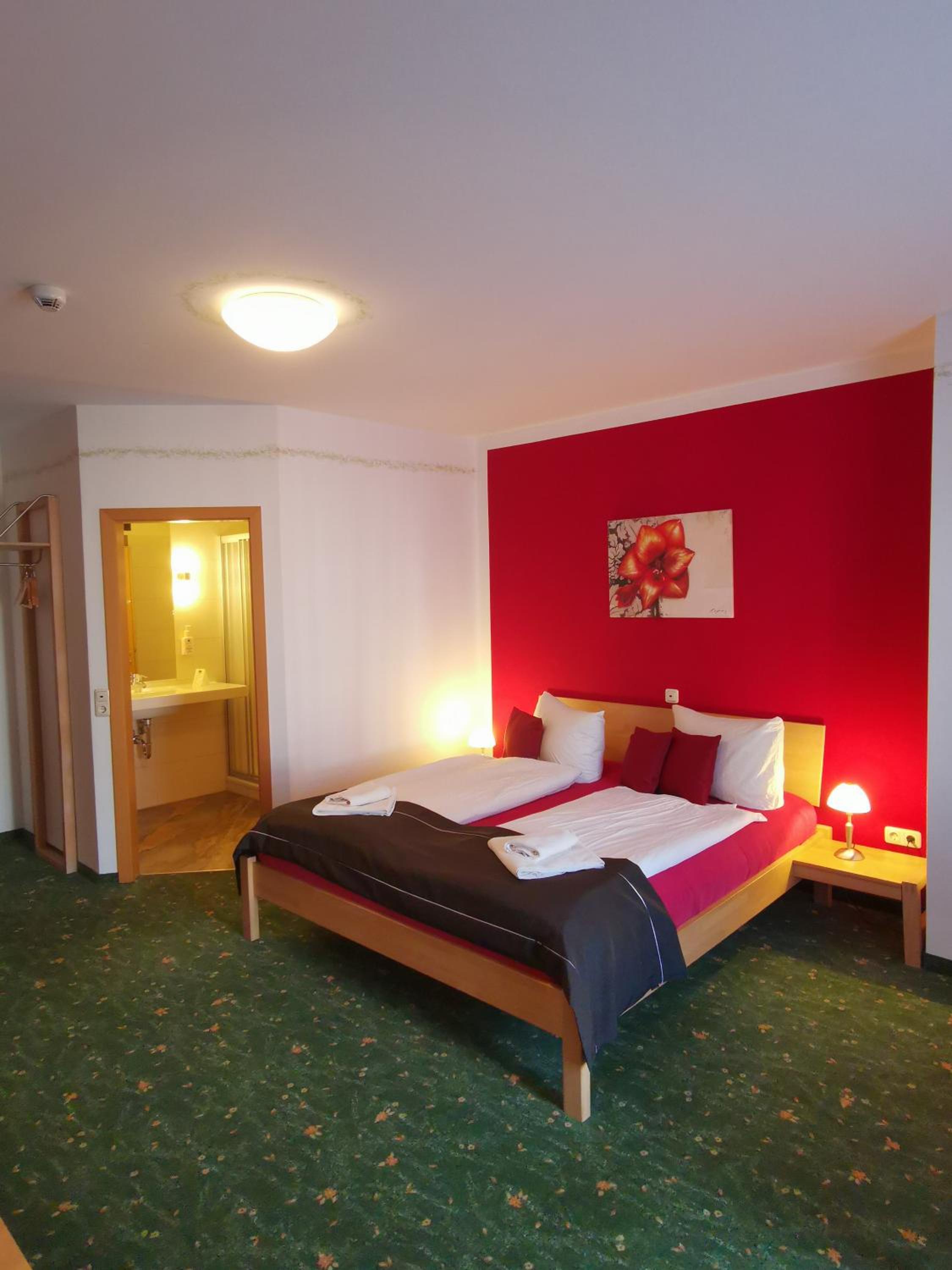 Double Room - Photo 2