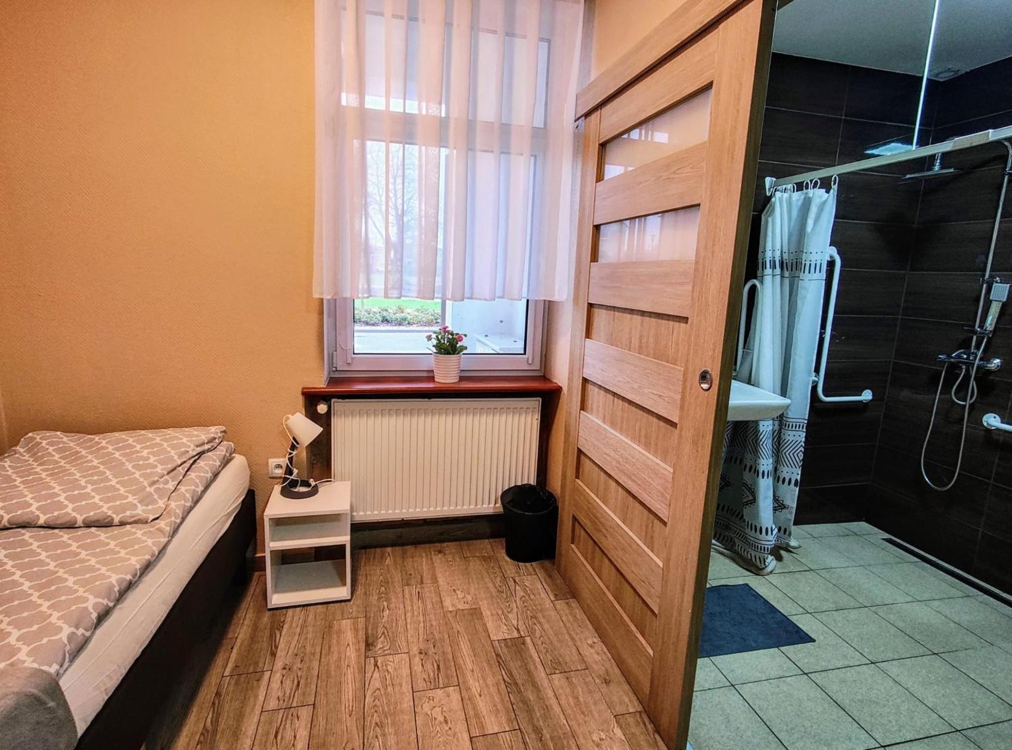 Double Room - Disability Access photo 2