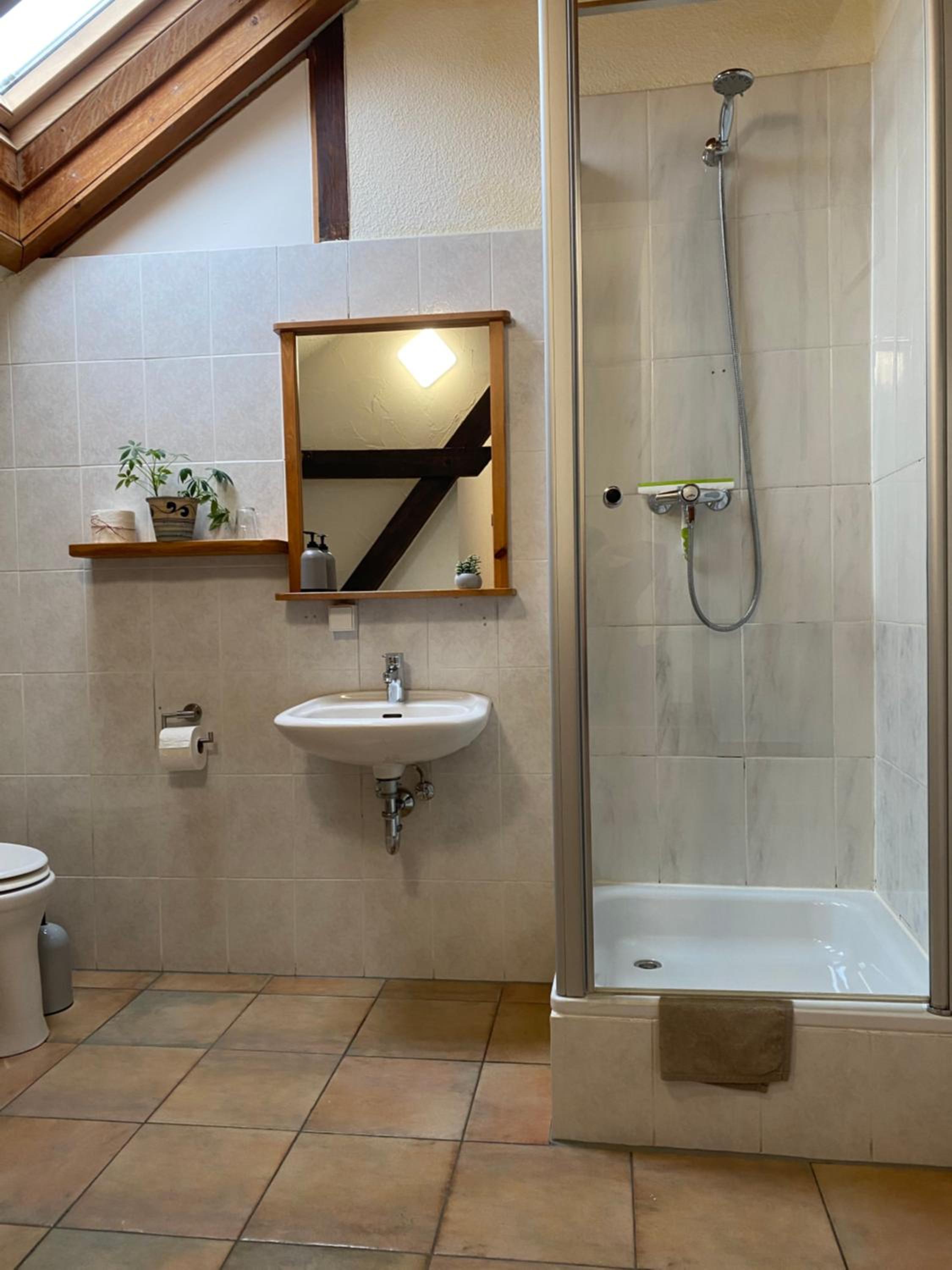 Single Room with Shower photo 3