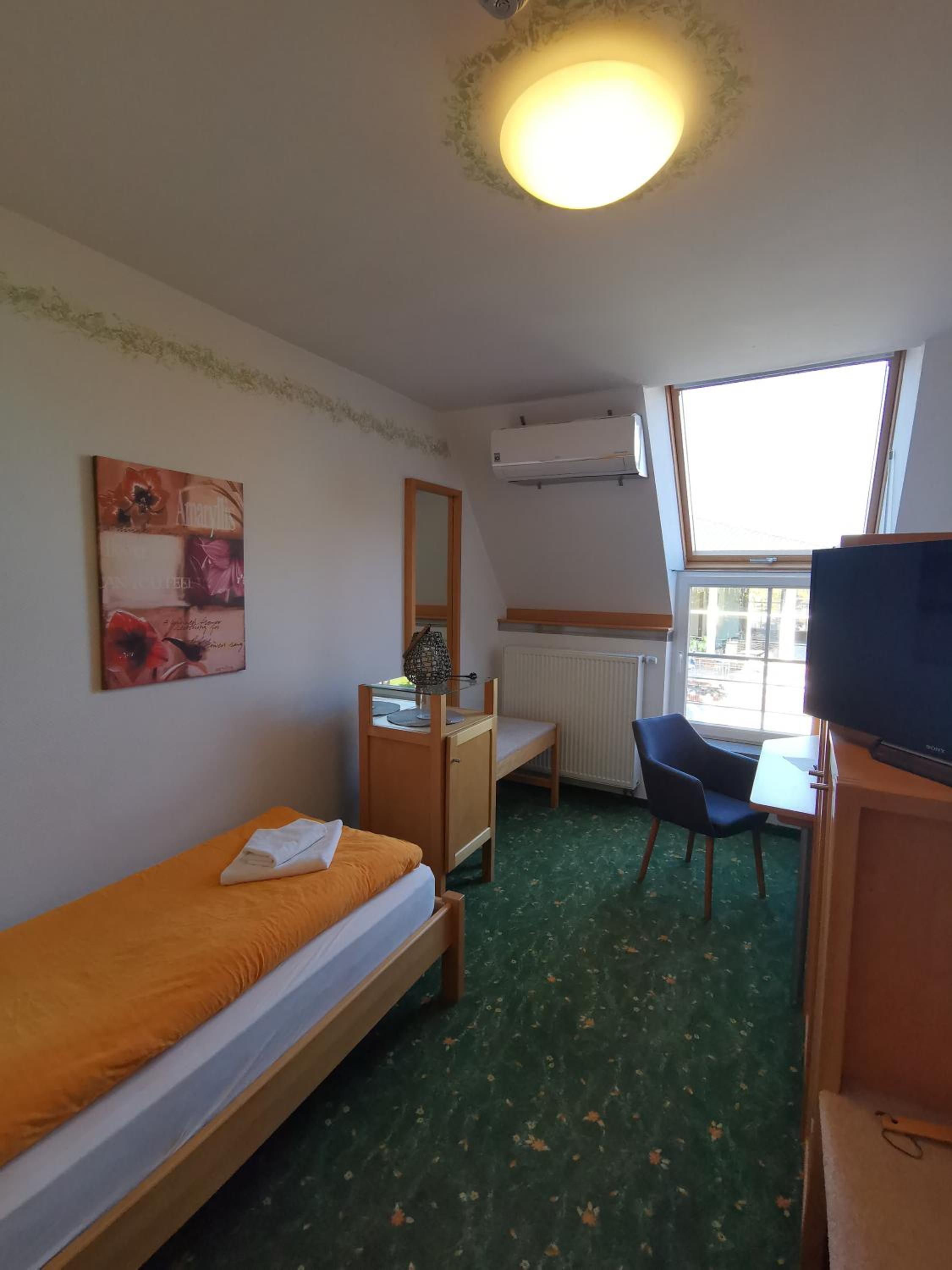Single Room