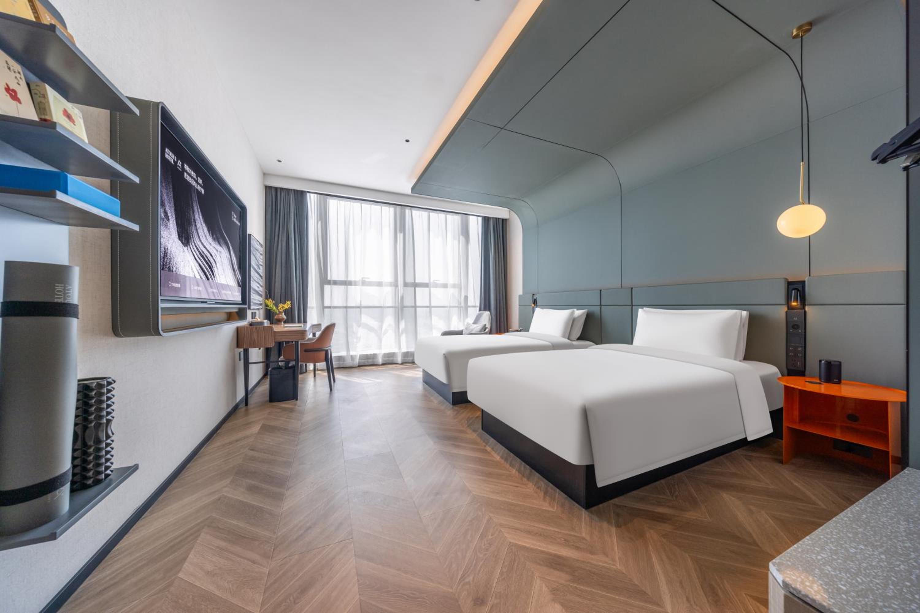 Superior Twin Room with City View