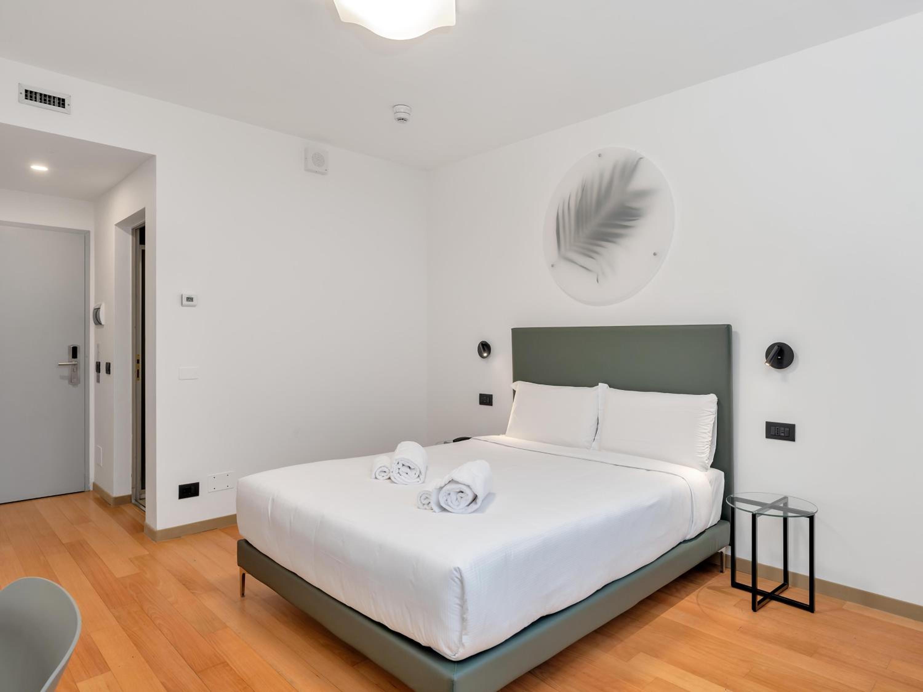 Double Room - Photo 3