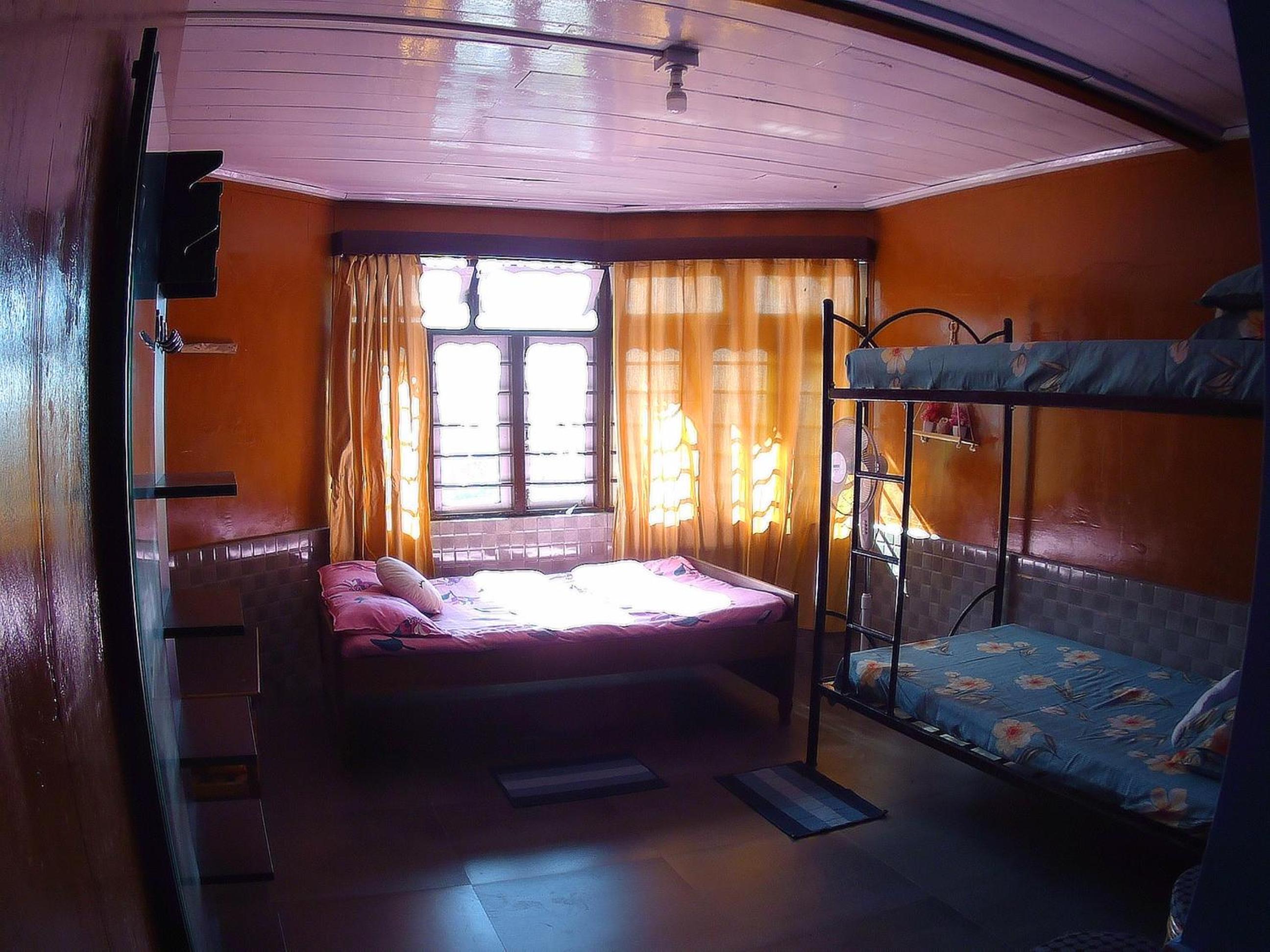 Quadruple Room photo 1