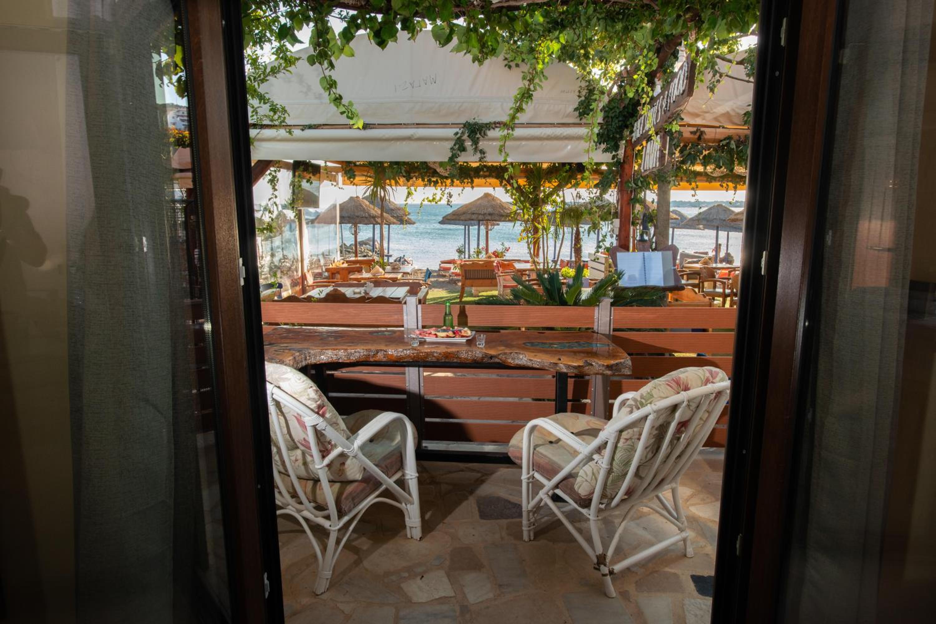 Deluxe Double Room with Balcony photo 2