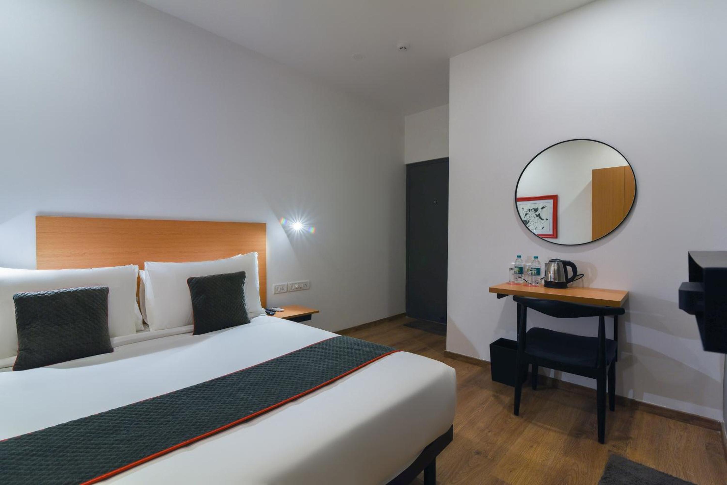Standard Double Room photo 3