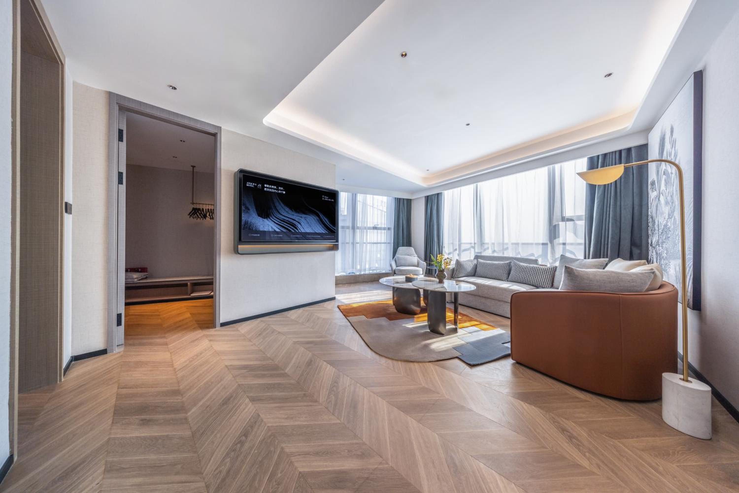 Executive Suite with City View