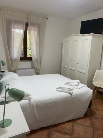 Two-Bedroom House - Photo 1