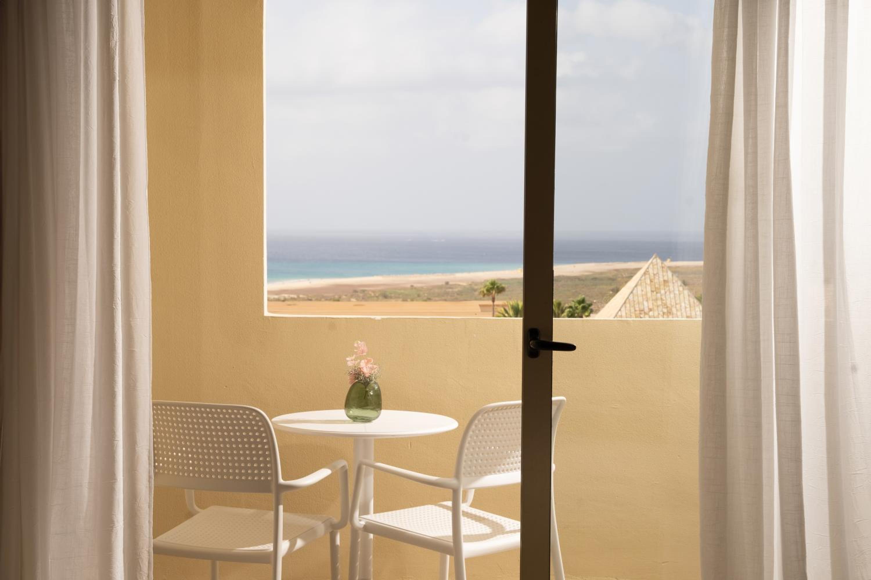 Junior Suite with Side Sea View Single Use
