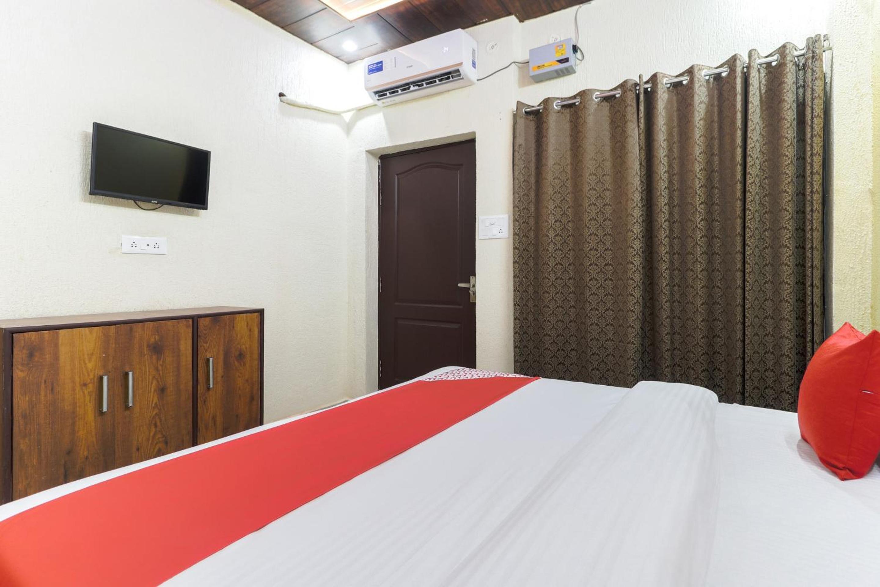 Standard Double Room photo 2