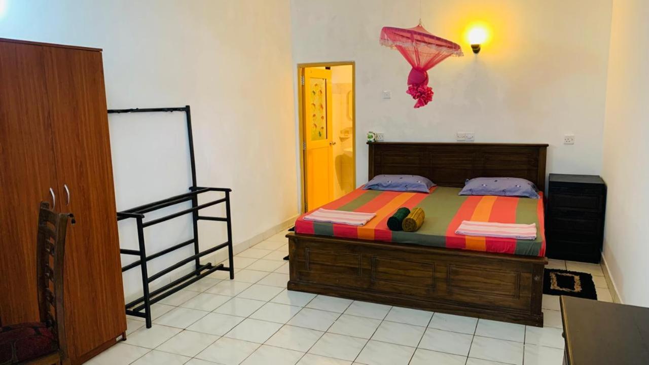 Budget Double Room - Photo 4