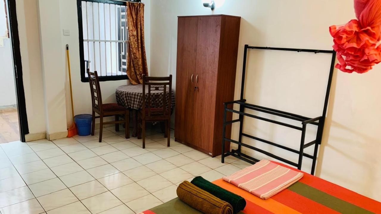 Budget Double Room - Photo 5