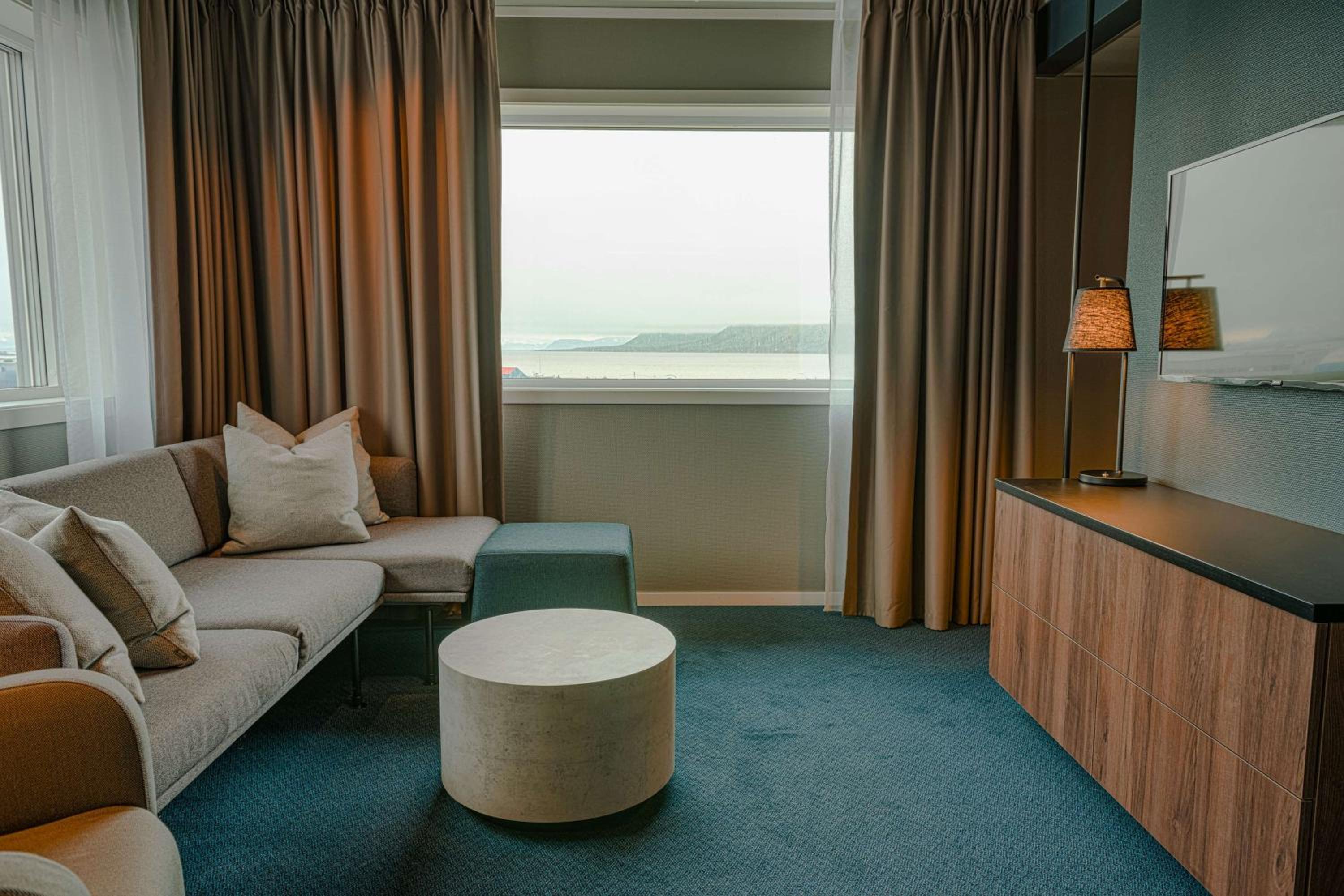 One-Bedroom Suite photo 1
