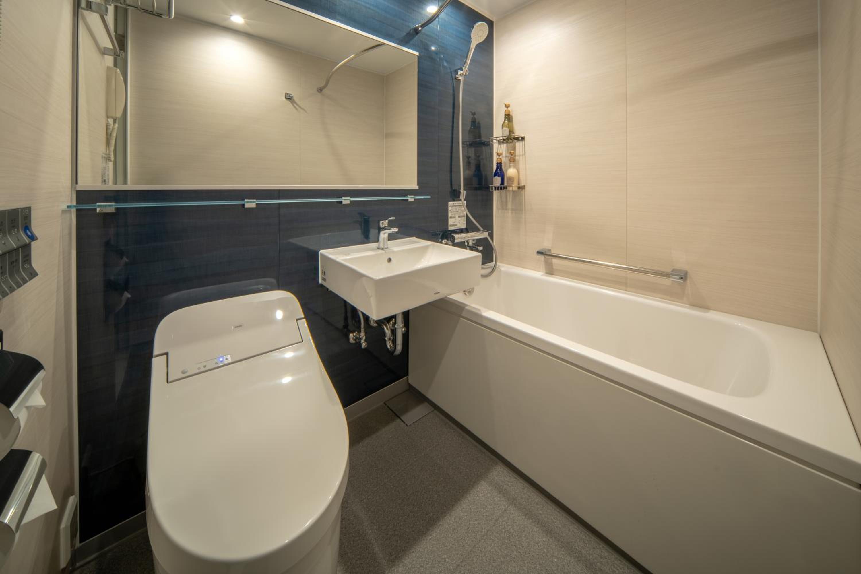 Luxuary Twin Room B - Non-Smoking photo 2