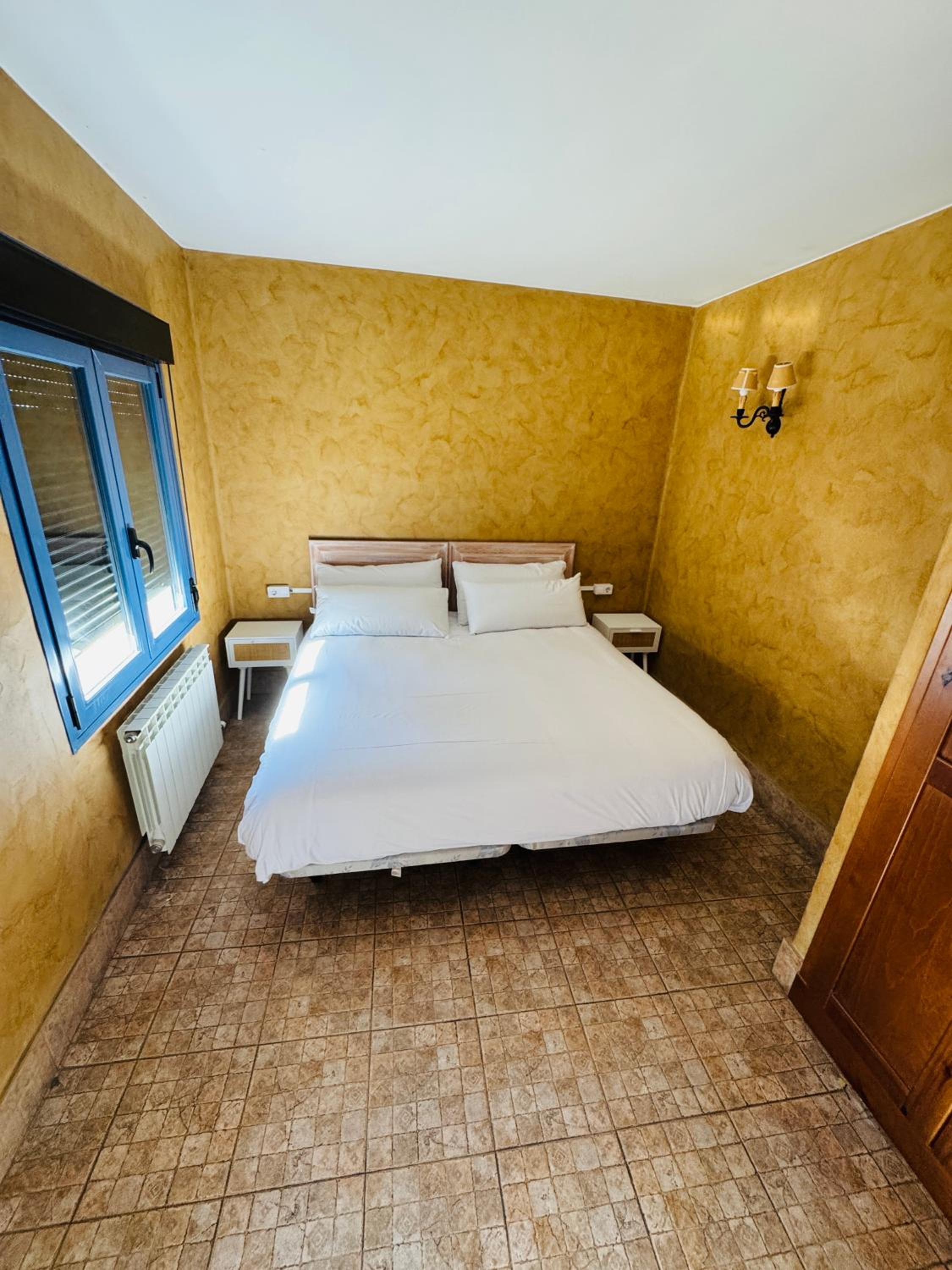 Habitación Doble Estándar o con Dos Camas Individuales.