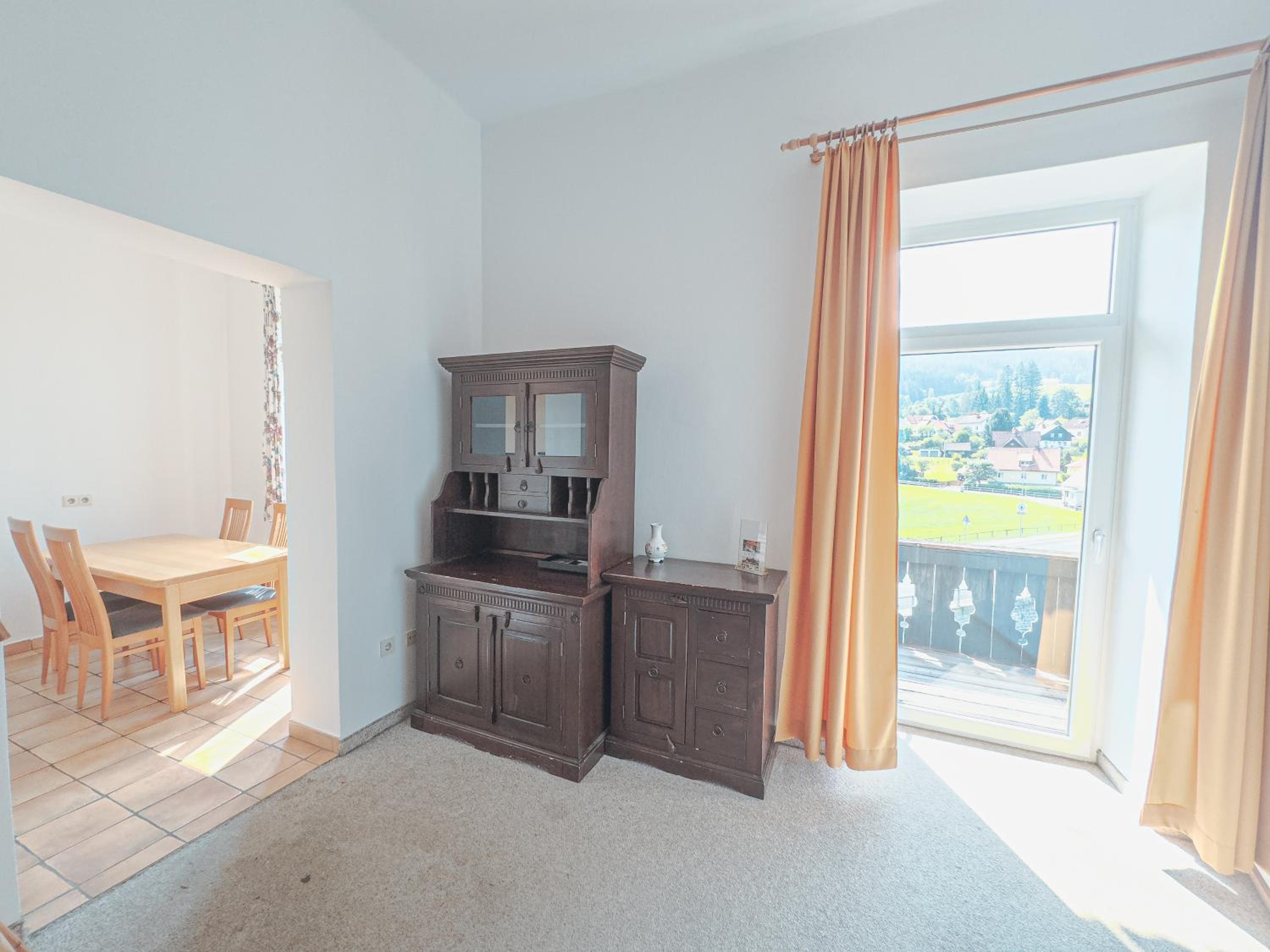 Apartment photo 2