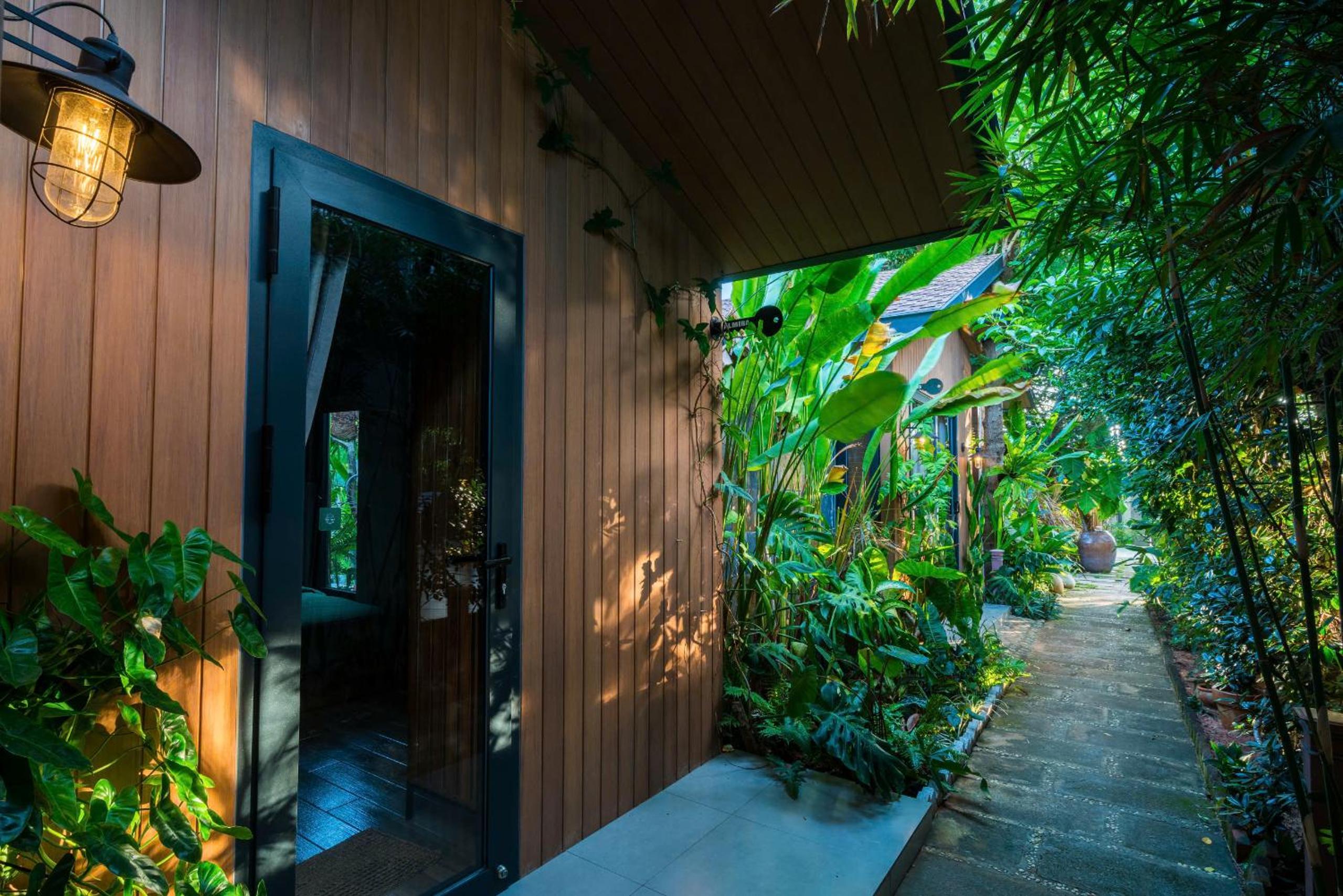 King Room with Garden View - Photo 41