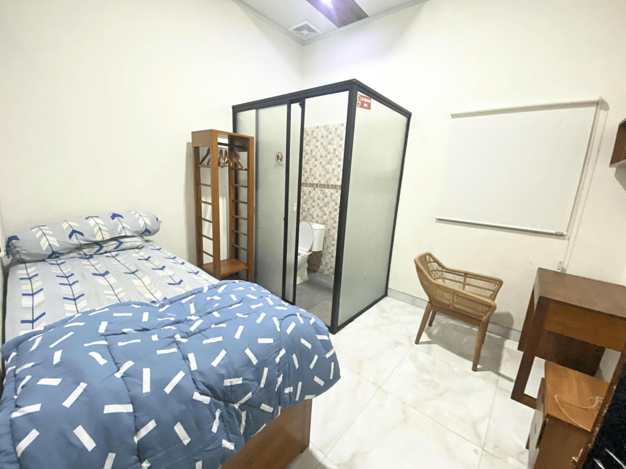 Double Room With Private Bathroom photo 1