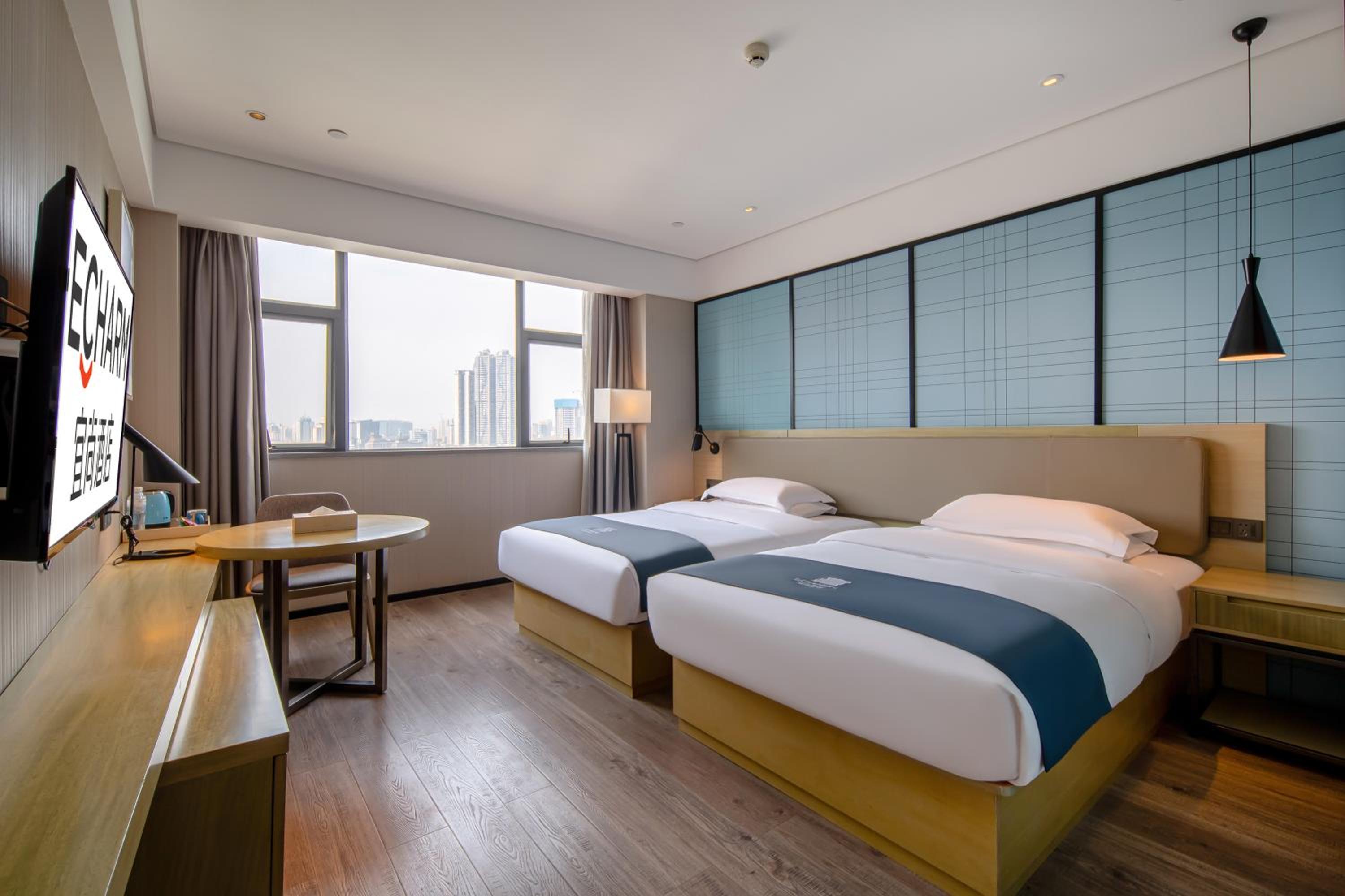 Deluxe Twin Room photo 2