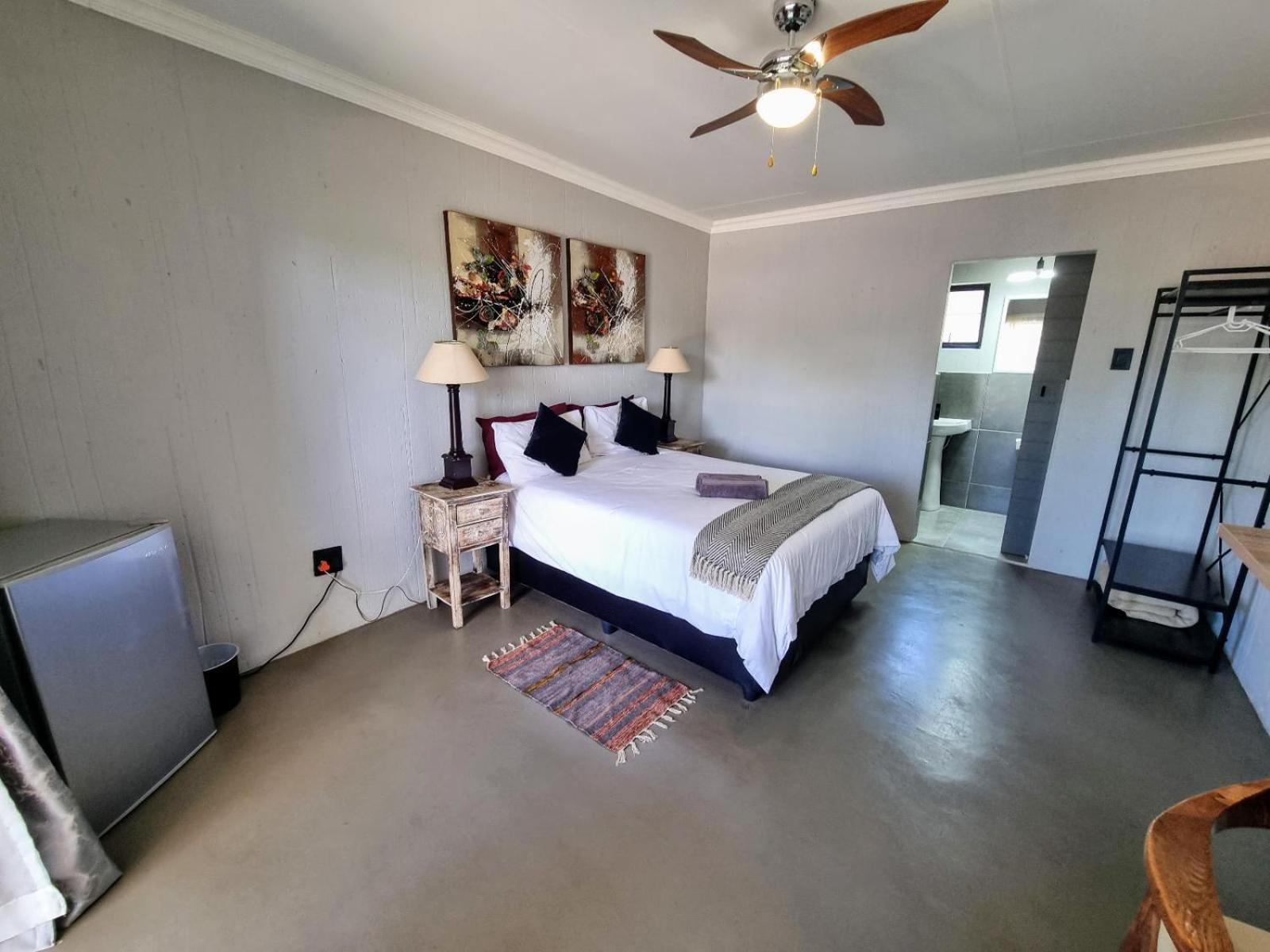 Deluxe Double Room with Shower photo 3