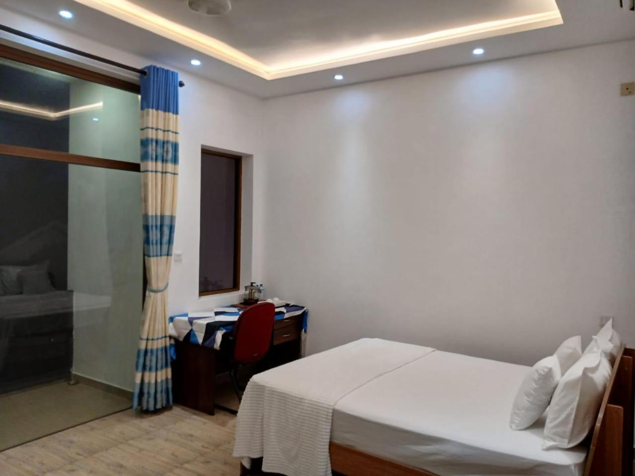 Deluxe Double Room with Balcony photo 1