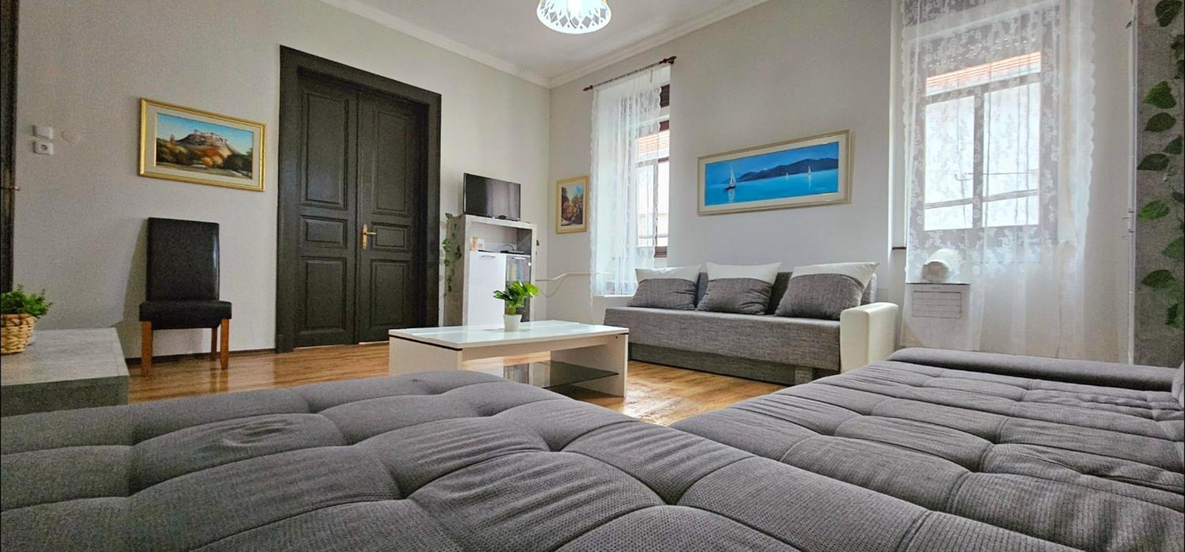 Three-Bedroom Apartment - Photo 80