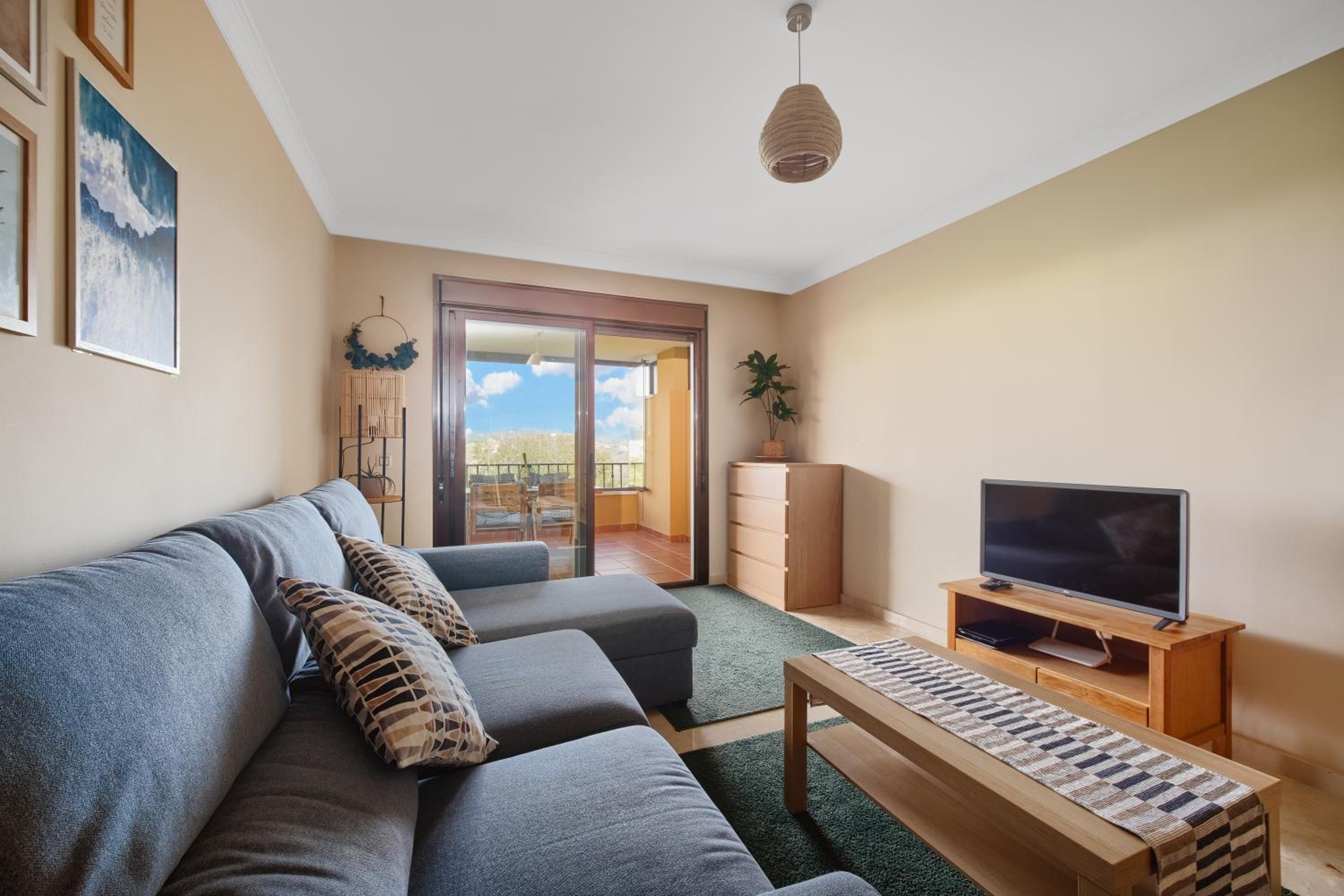 Apartamento de Dos Habitaciones con Vista a la Montaña