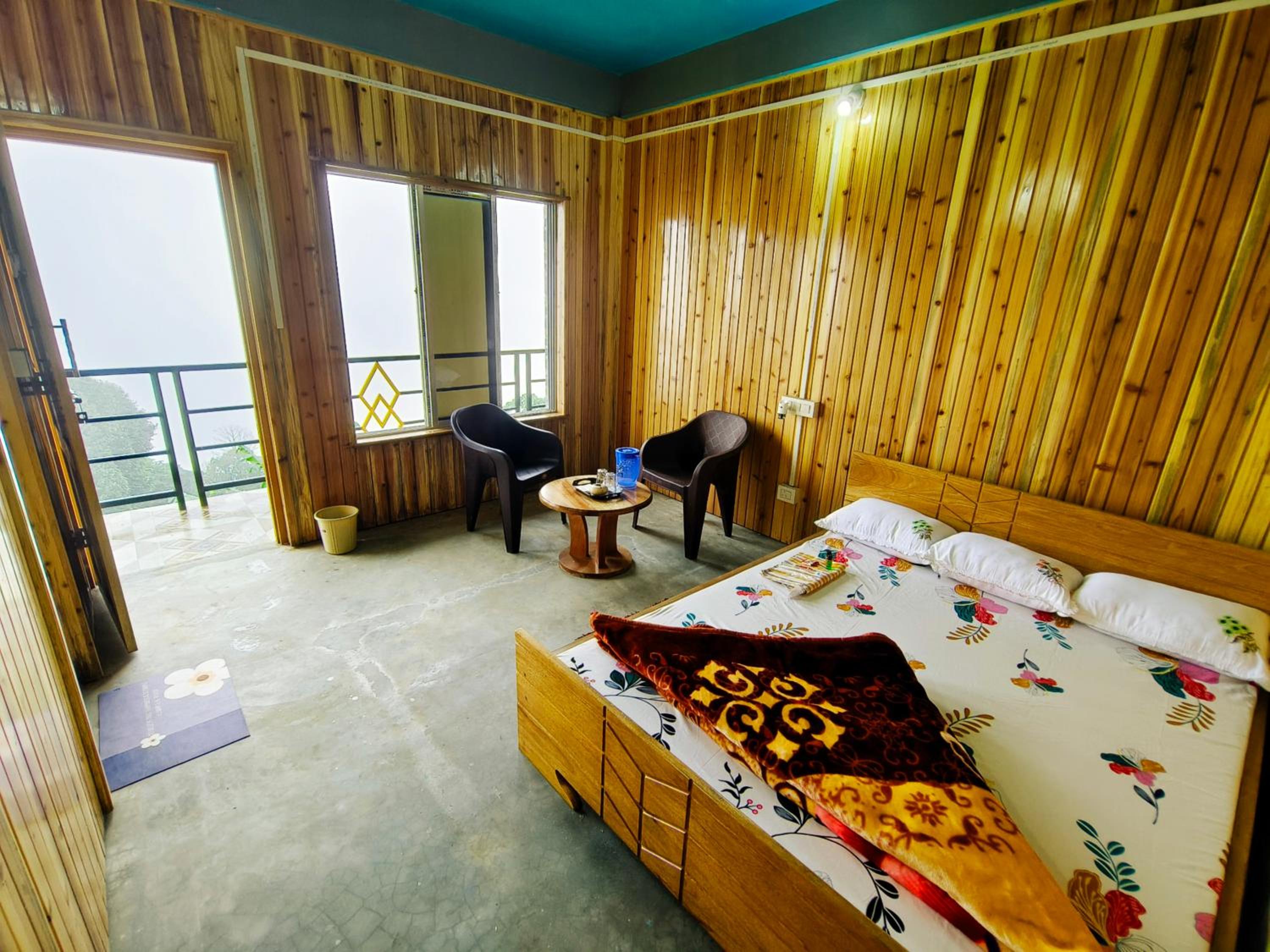 Four-Bedroom House photo 1