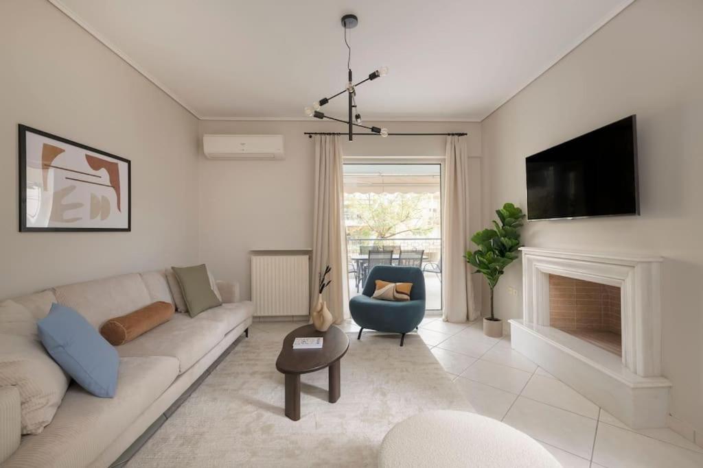 Three-Bedroom Apartment with Balcony