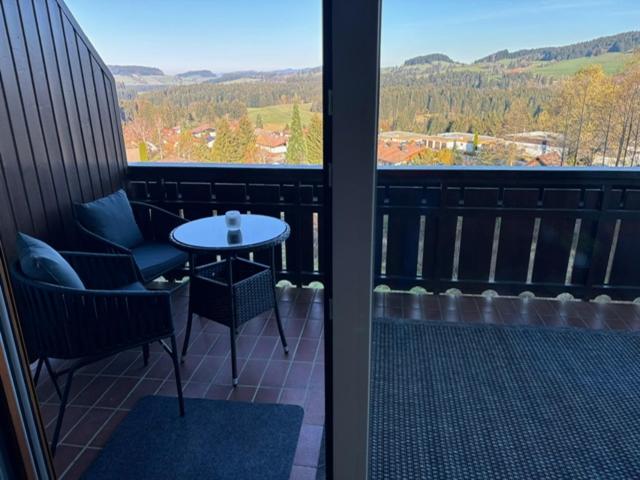 Apartment with Mountain View photo 2