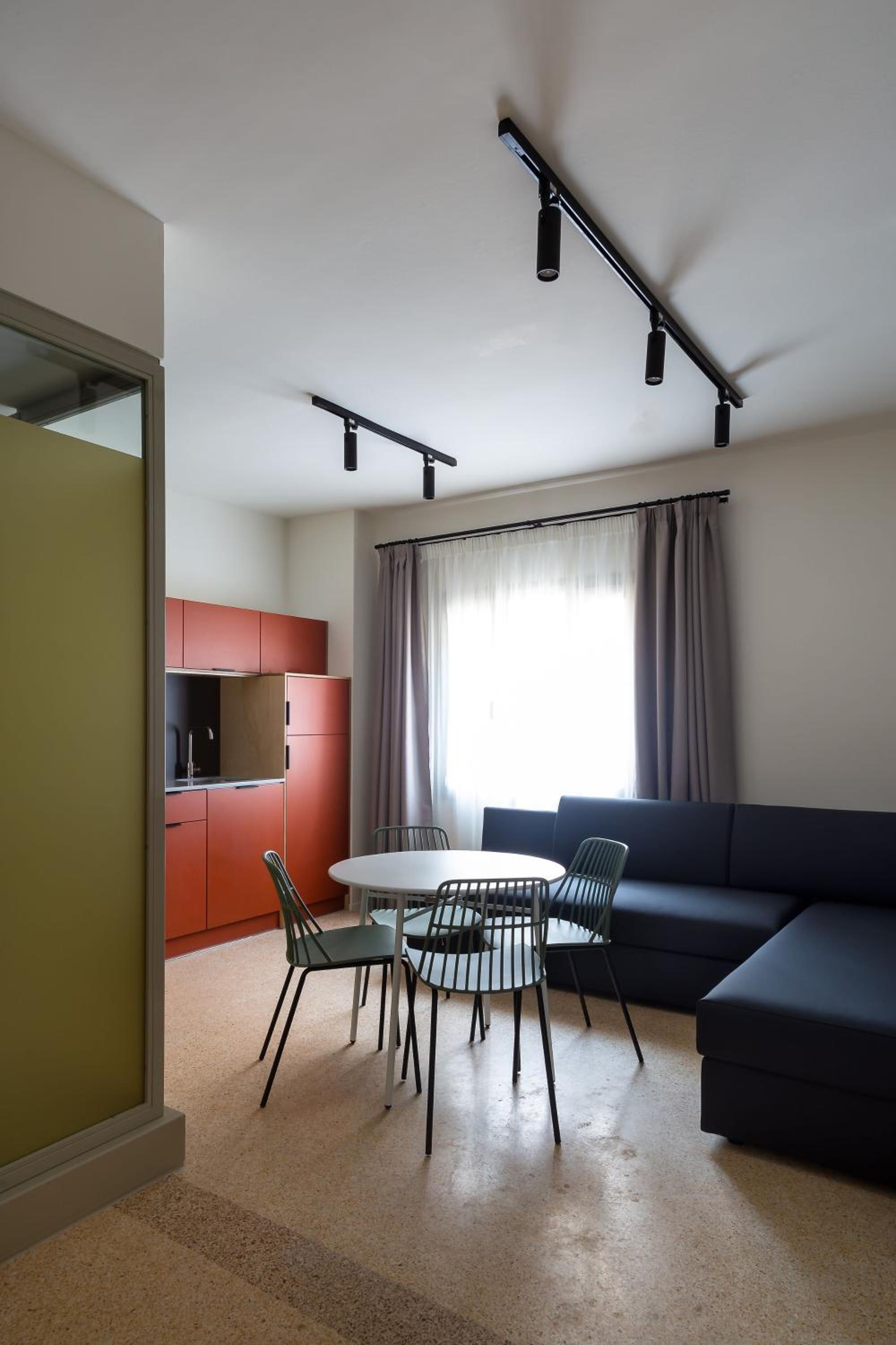 Three-Bedroom Apartment photo 3