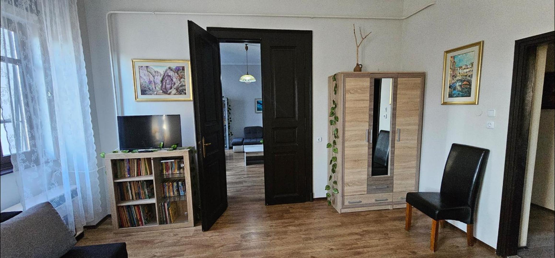 Three-Bedroom Apartment - Photo 30