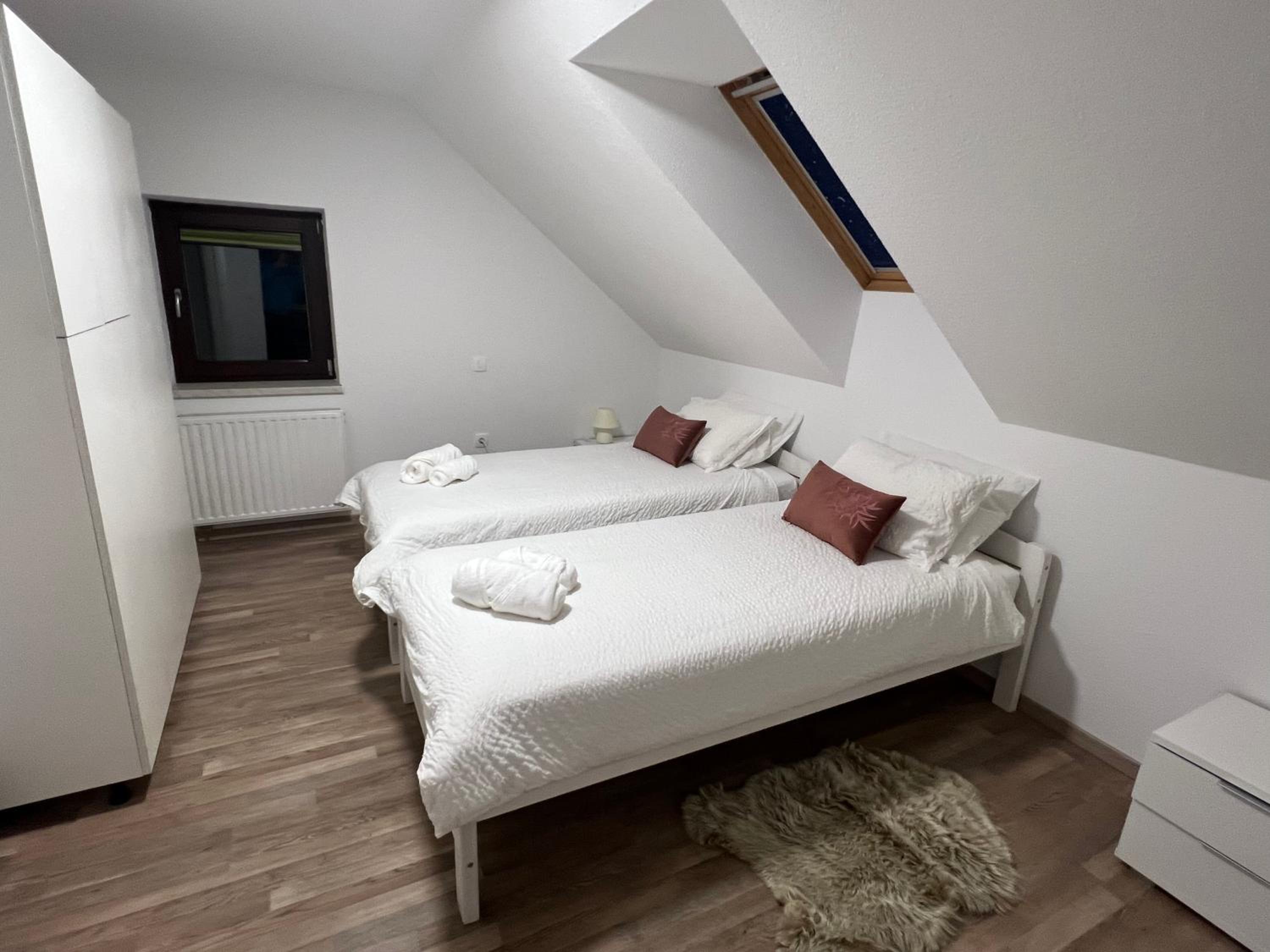 Four-Bedroom House photo 1