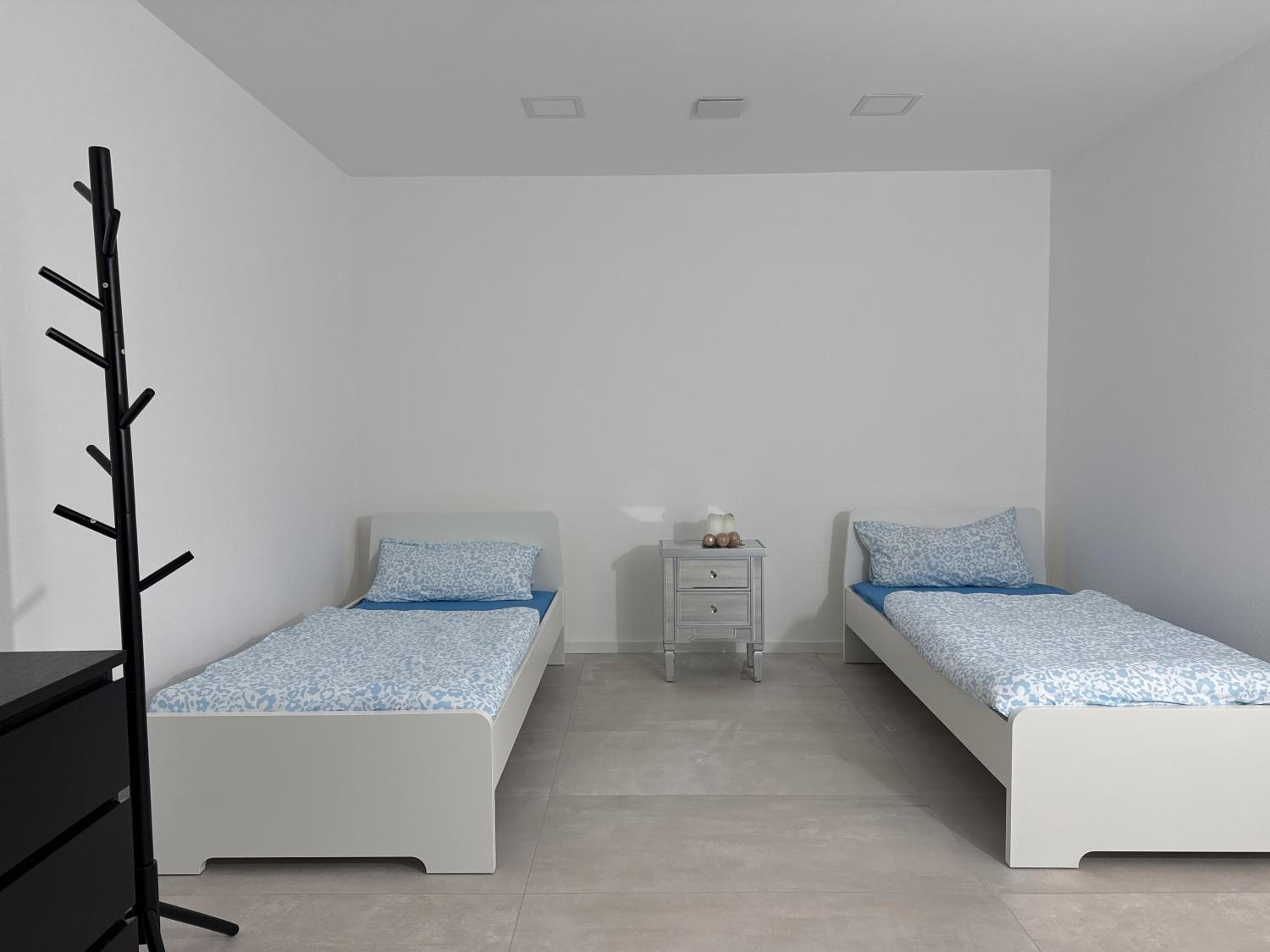 Superior One-Bedroom Apartment