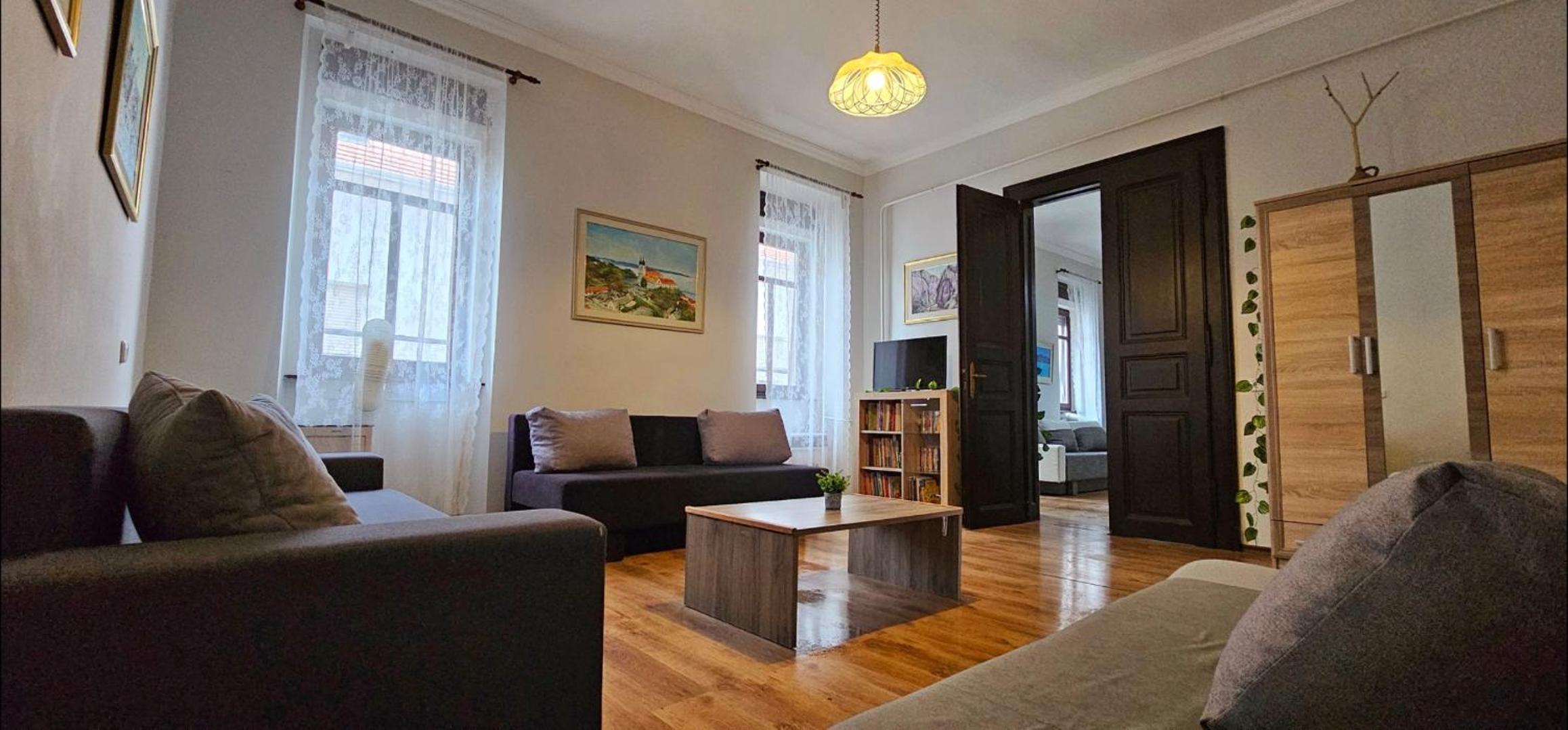 Three-Bedroom Apartment - Photo 26