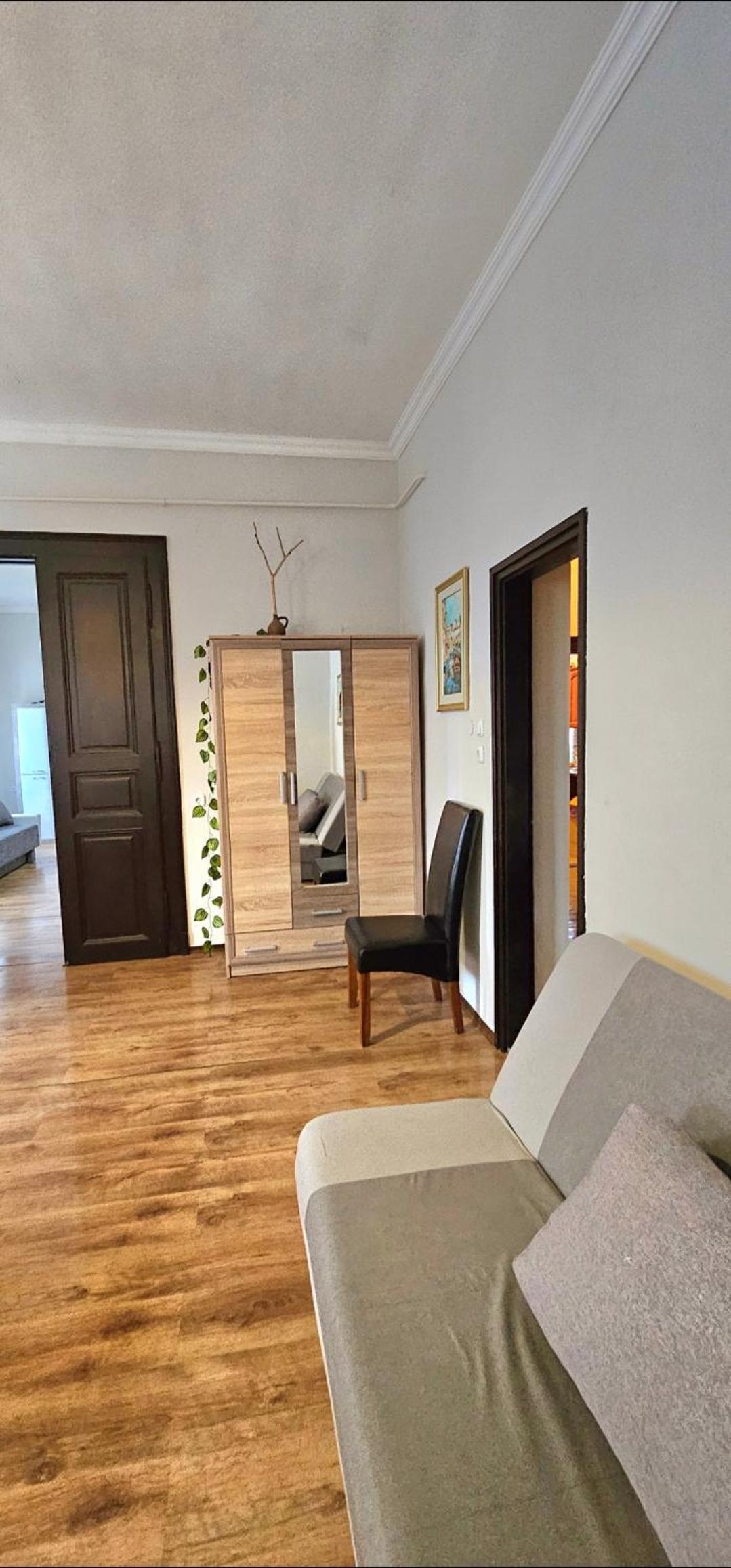 Three-Bedroom Apartment - Photo 25