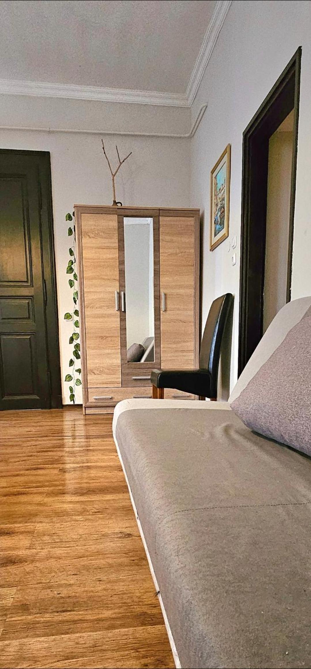 Three-Bedroom Apartment - Photo 24