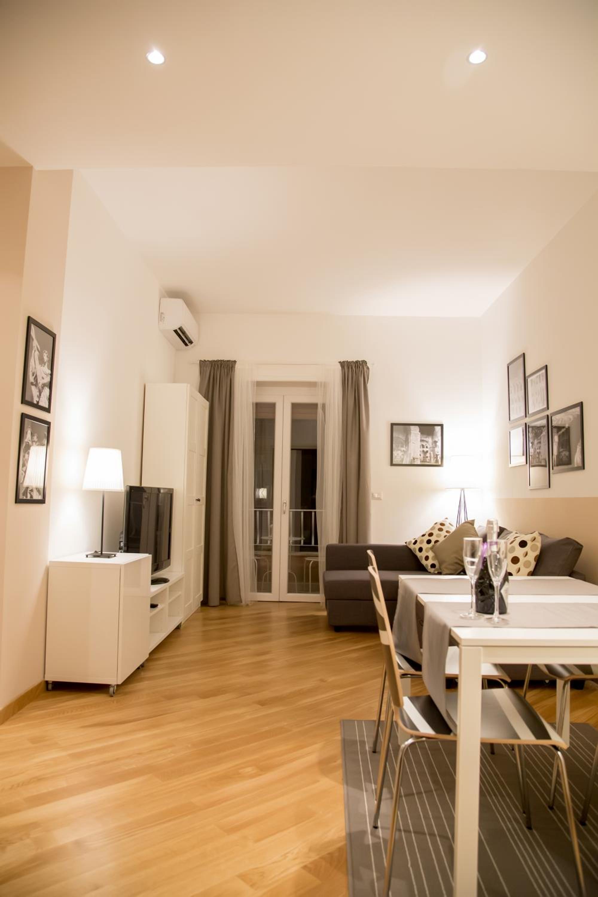 One-Bedroom Apartment