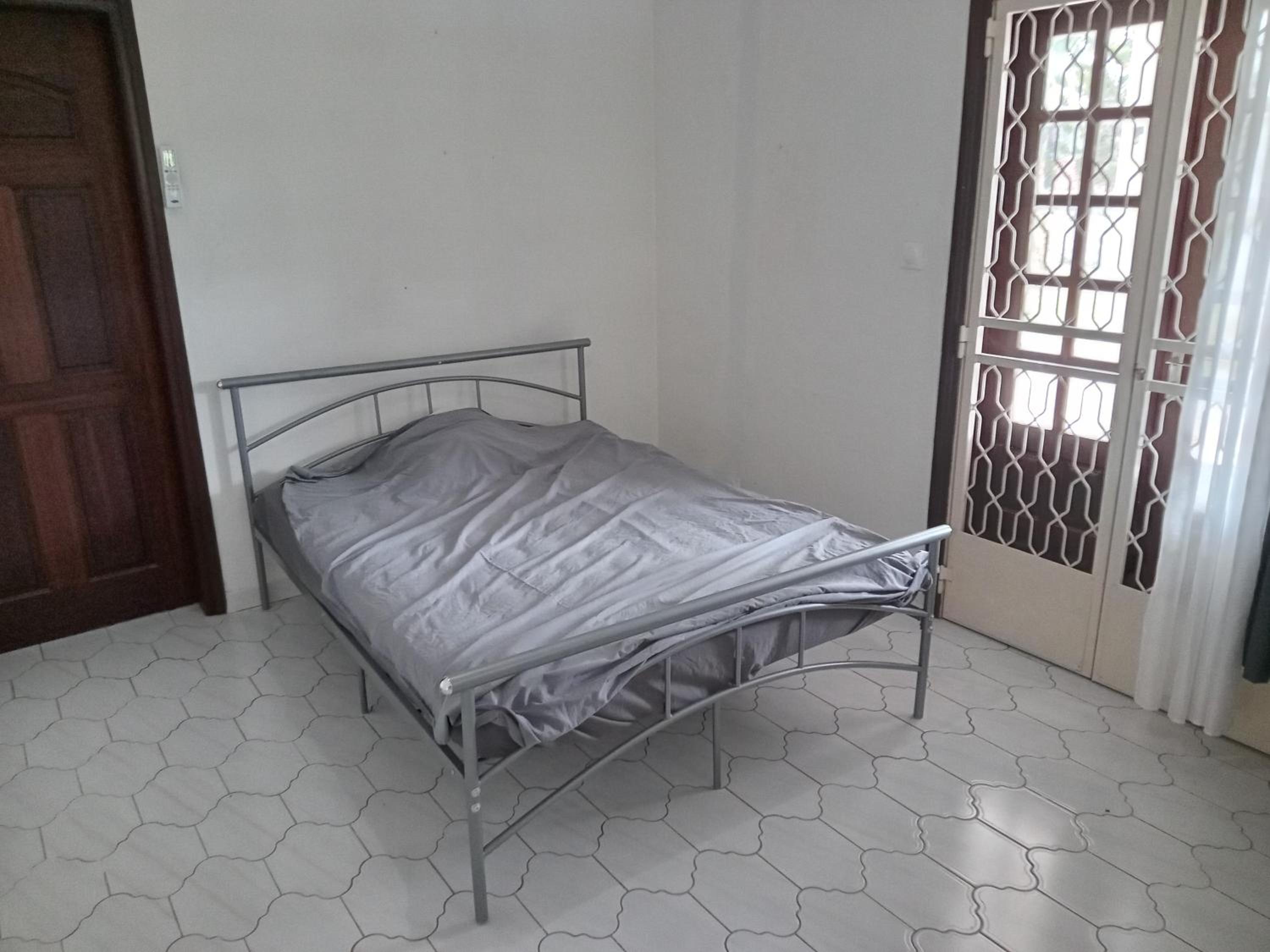 Double Room With Shared Bathroom photo 2