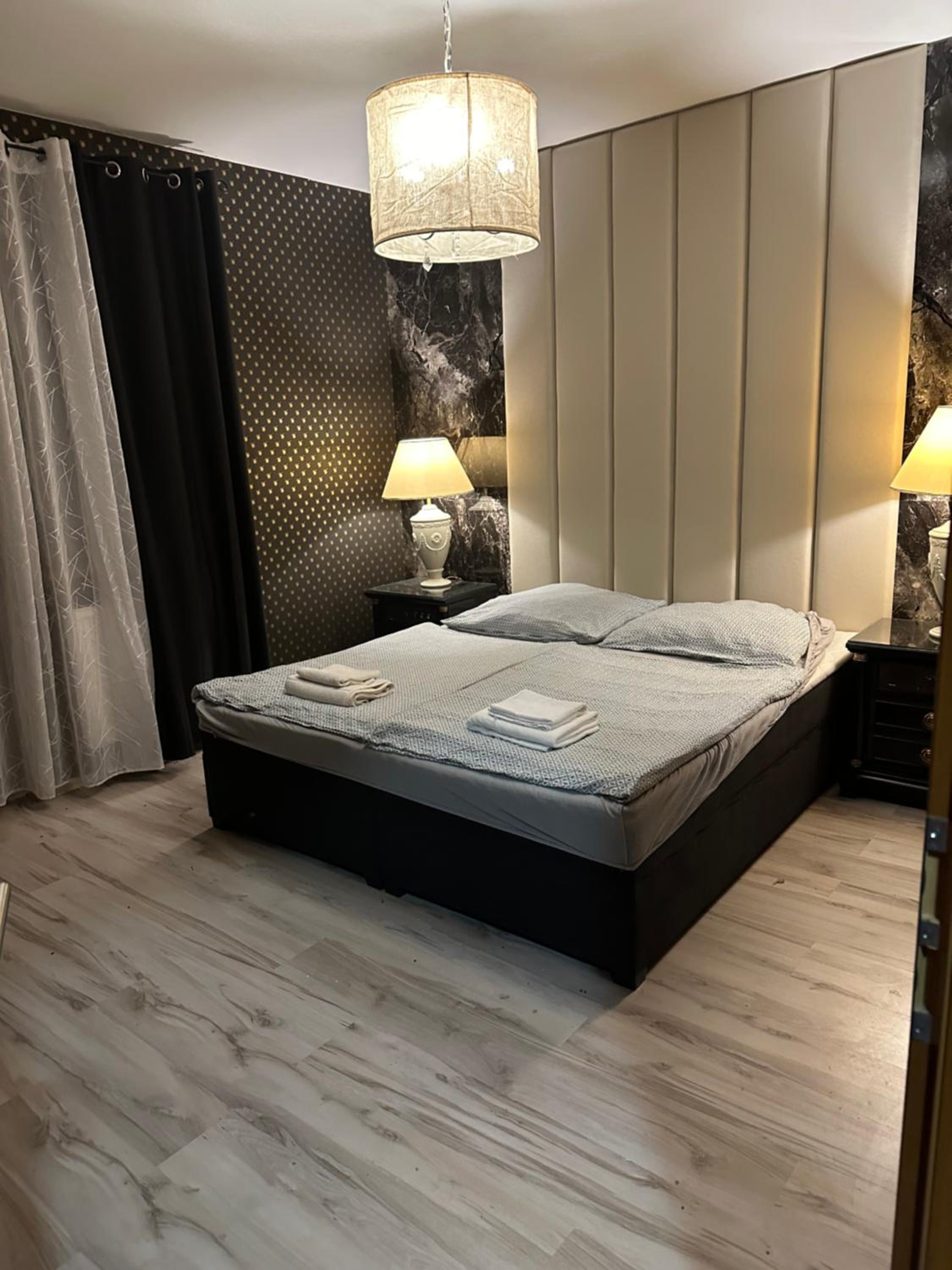 Deluxe Double Room With Extra Bed photo 3