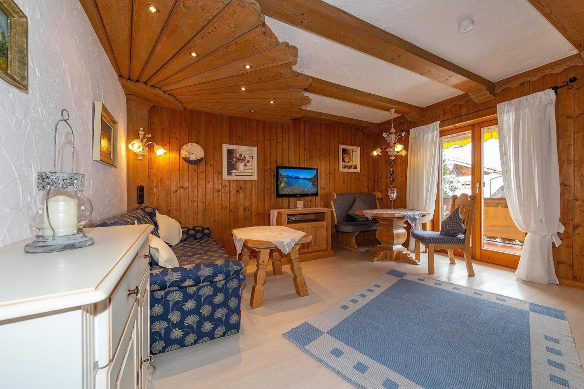 Superior One-Bedroom Apartment