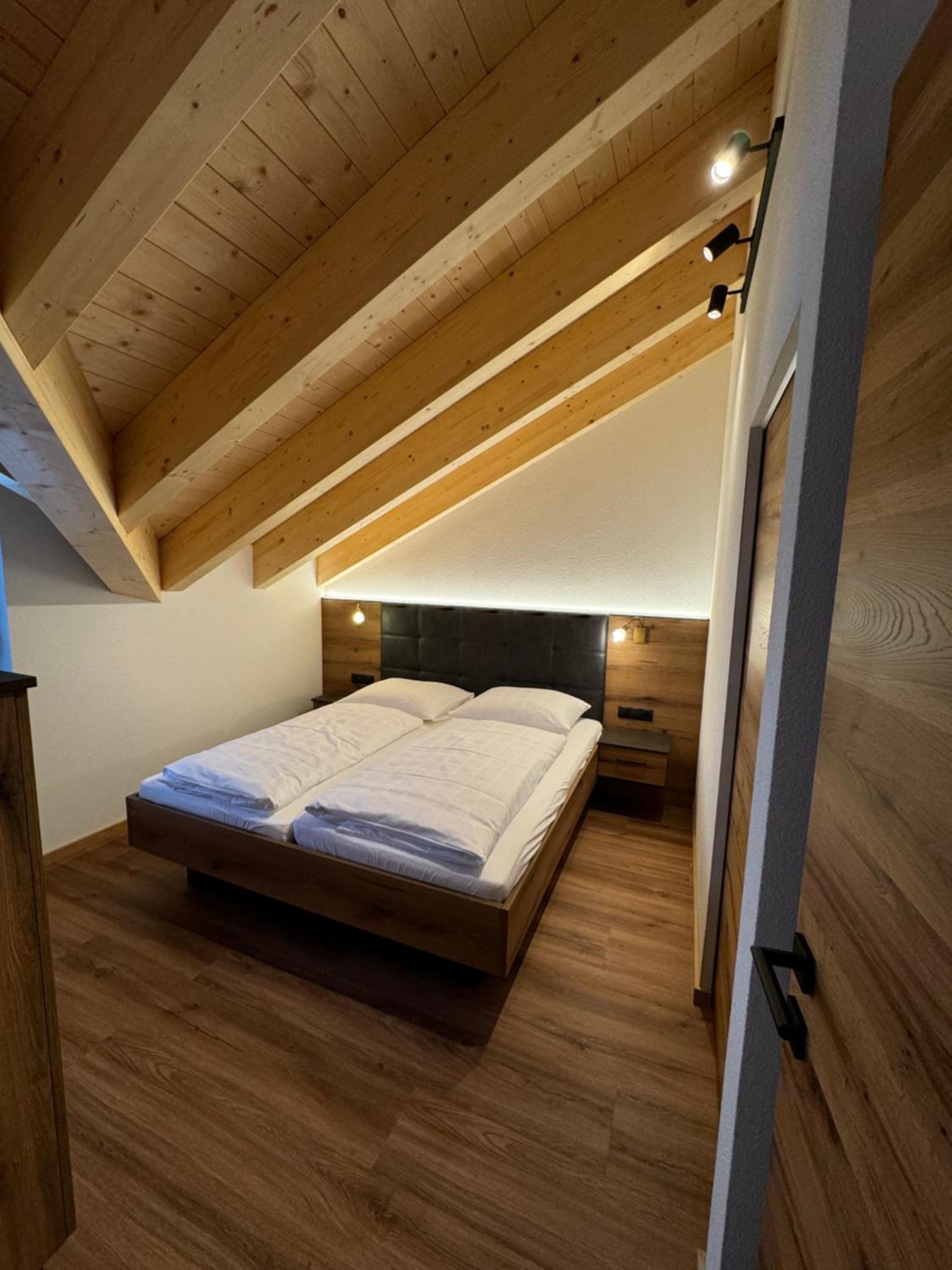 Two-Bedroom Apartment with Balcony and Terrace photo 1