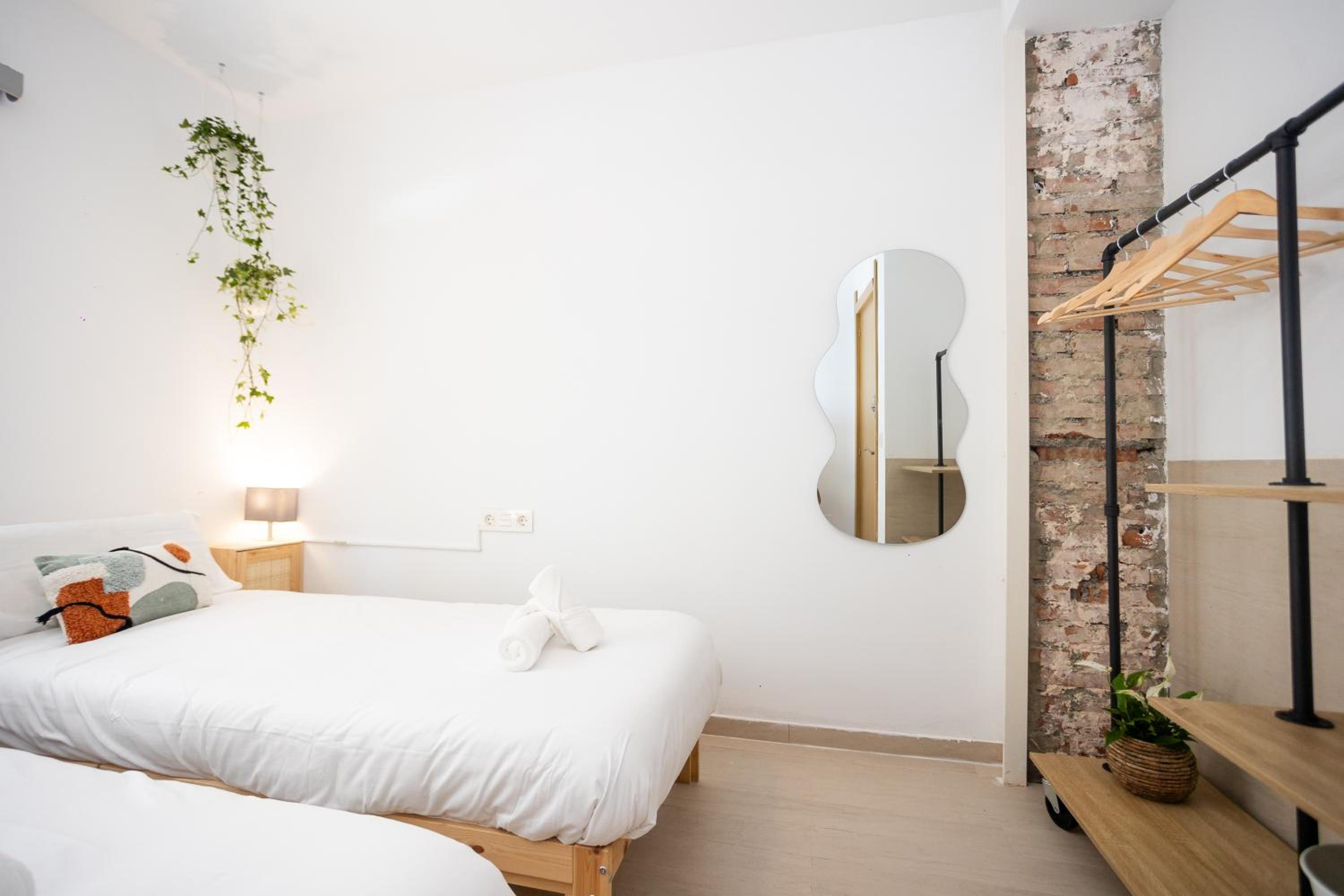 Habitación Doble con Baño Compartido