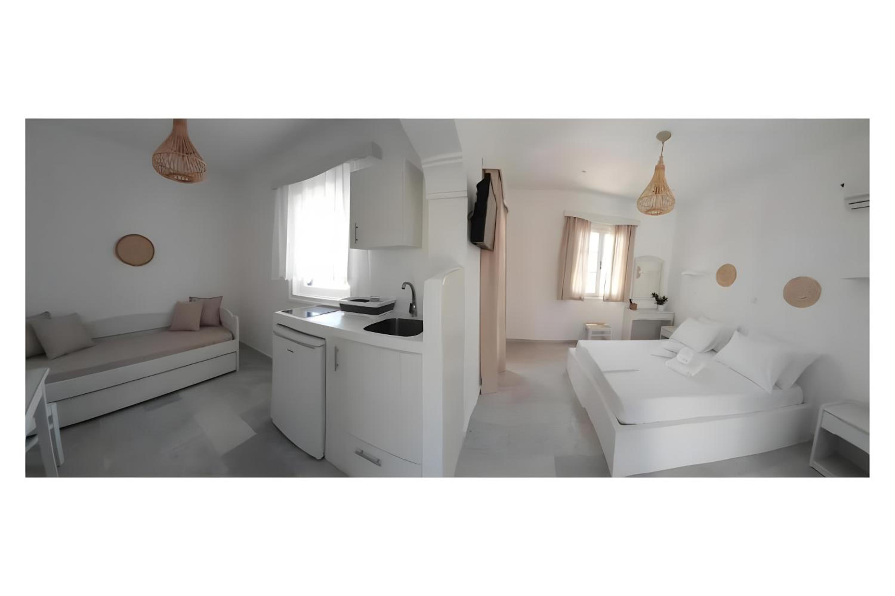 Studio with Sea View - Photo 1