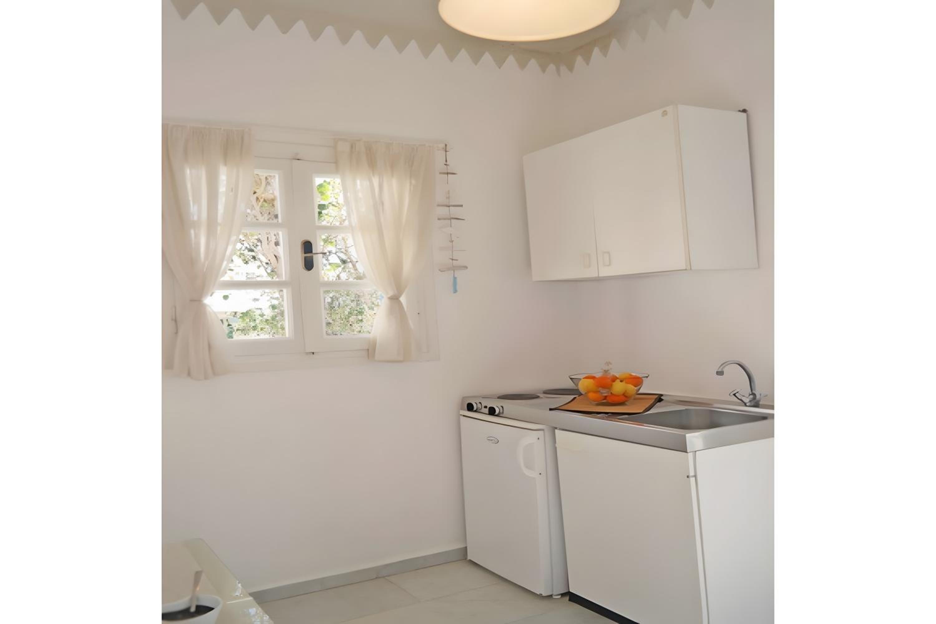 Studio with Sea View - Photo 7