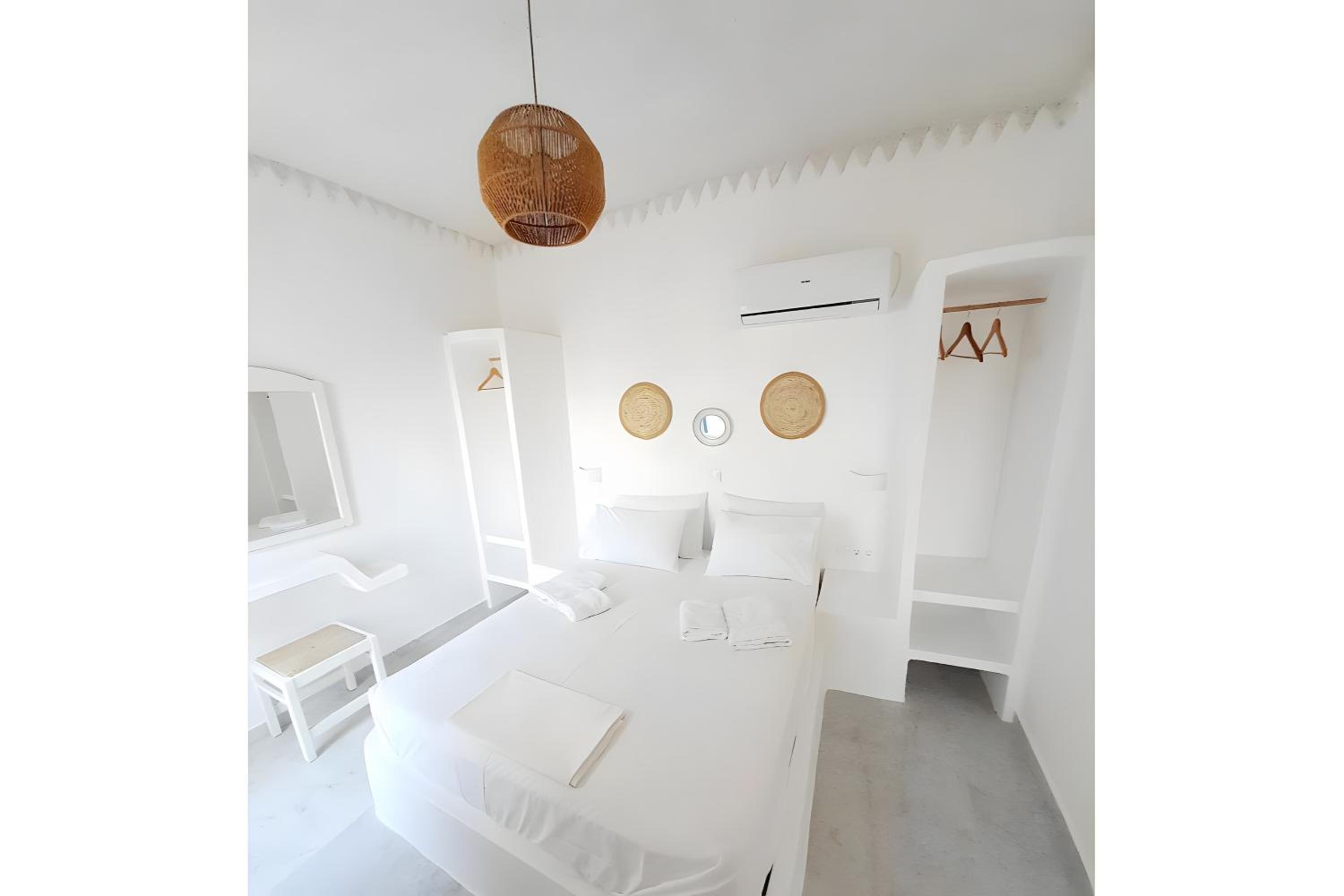 Studio with Sea View - Photo 22