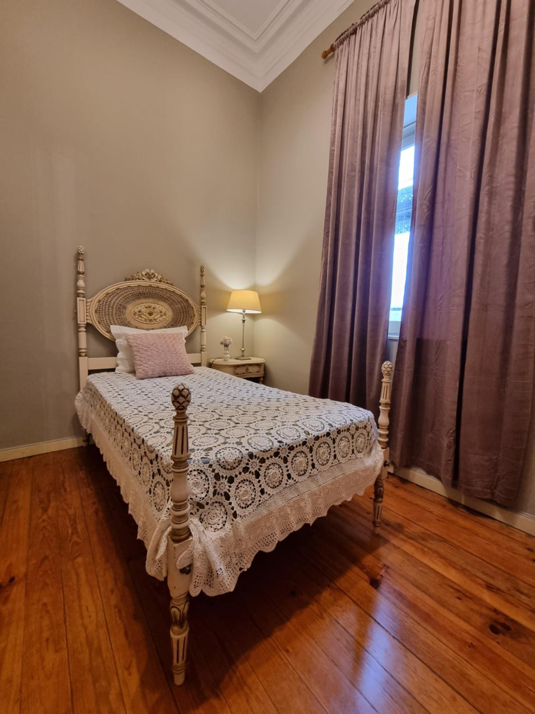 Single Room with Private External Bathroom