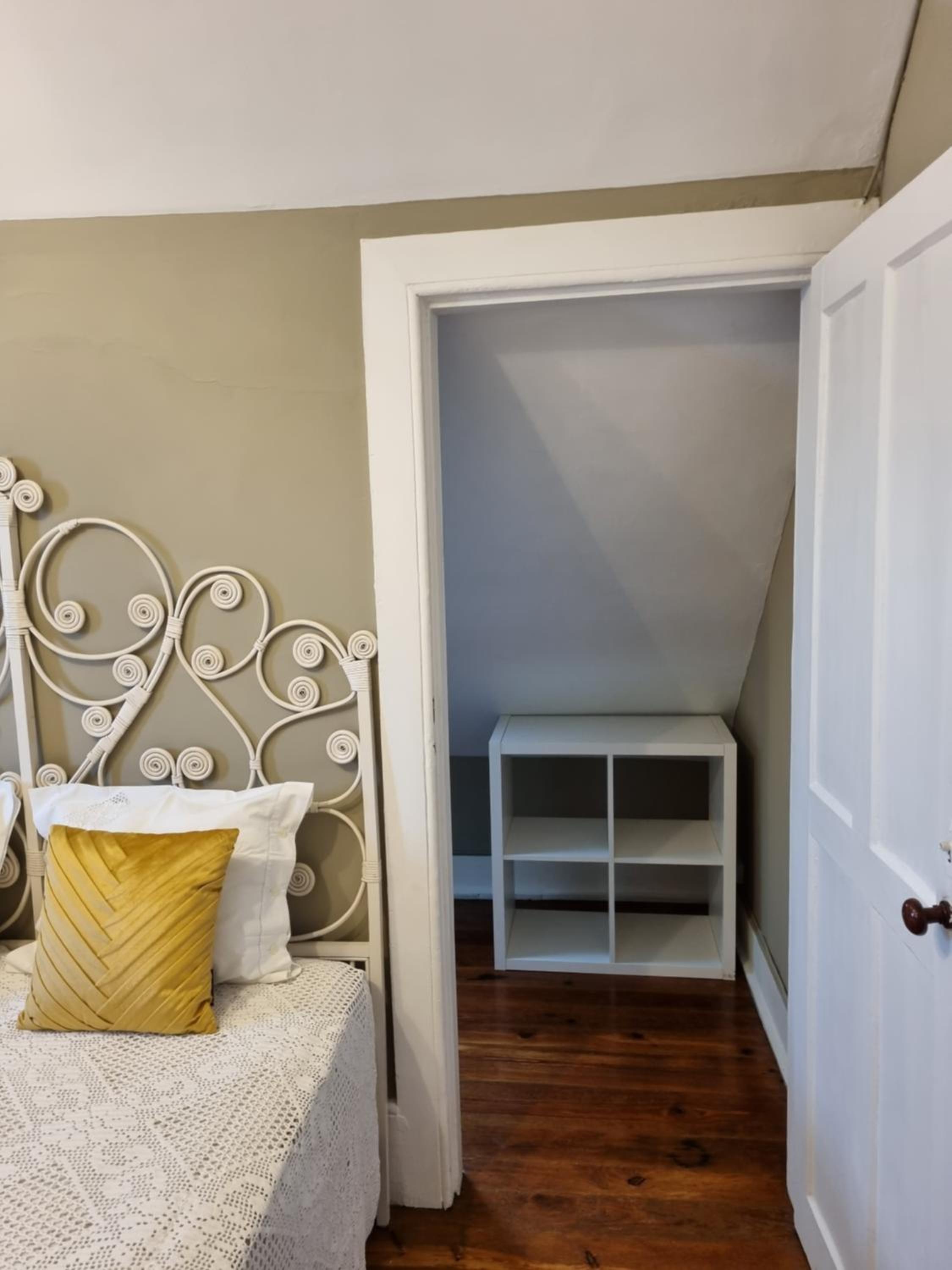Suite with Balcony thumbnail 5