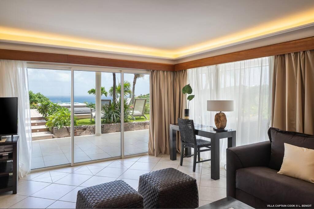 Villa photo 1