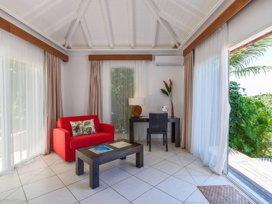 Villa photo 2